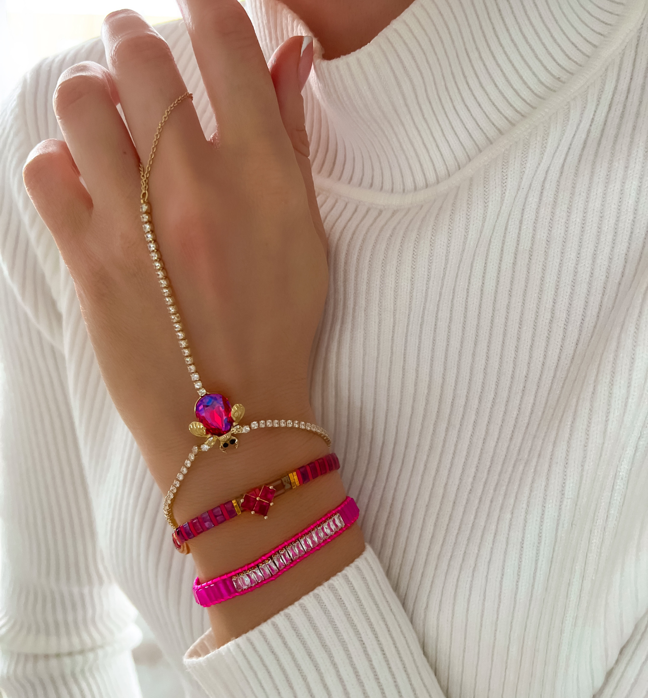 Bransoletka z pierścionkiem z fuksjowym żukiem Midnight BMI0155