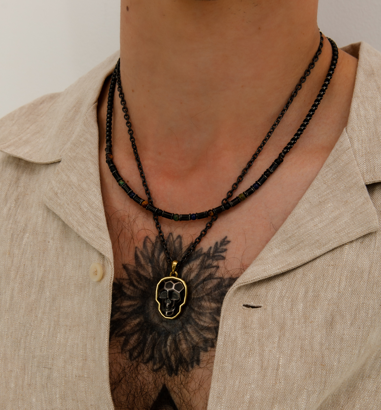 Naszyjnik czaszka z hematytu NMITC0209