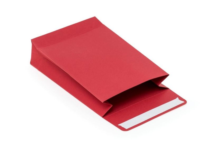 Koperta kartonowa Neopak 80x120x30mm Czerwona 220g 10 szt.