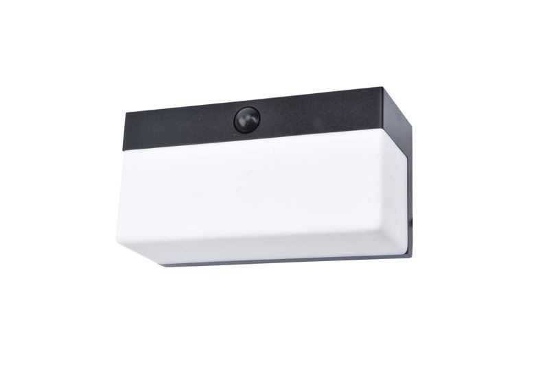 Kinkiet zewnętrzny z czujnikiem Lutec Fran czarny LED 10W 2600K-6000K 800lm IP44 wym: 9,2 x 18 x 7,9 cm - 1 szt.