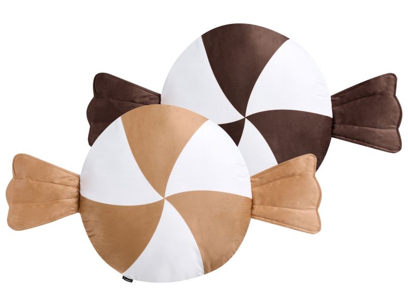 Zestaw 2 poduszek dekoracyjnych Whirl candy 60 x 60 cm Brązowy/ biały Wzór świąteczny 1 par.