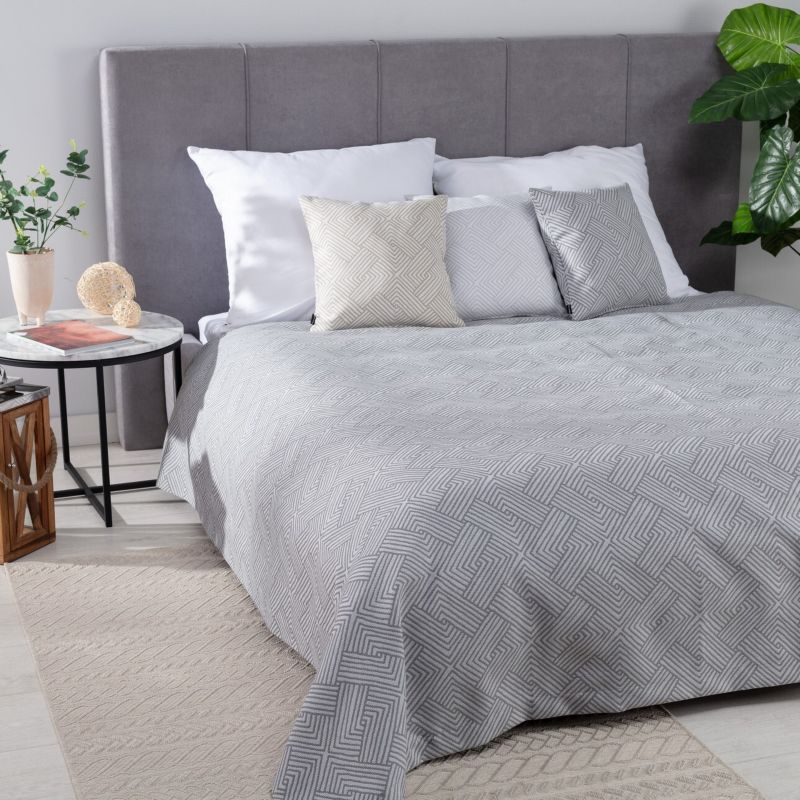 Pled narzuta 220x260cm Dekoria 220x260cm szare wzory geometryczne 1 szt.