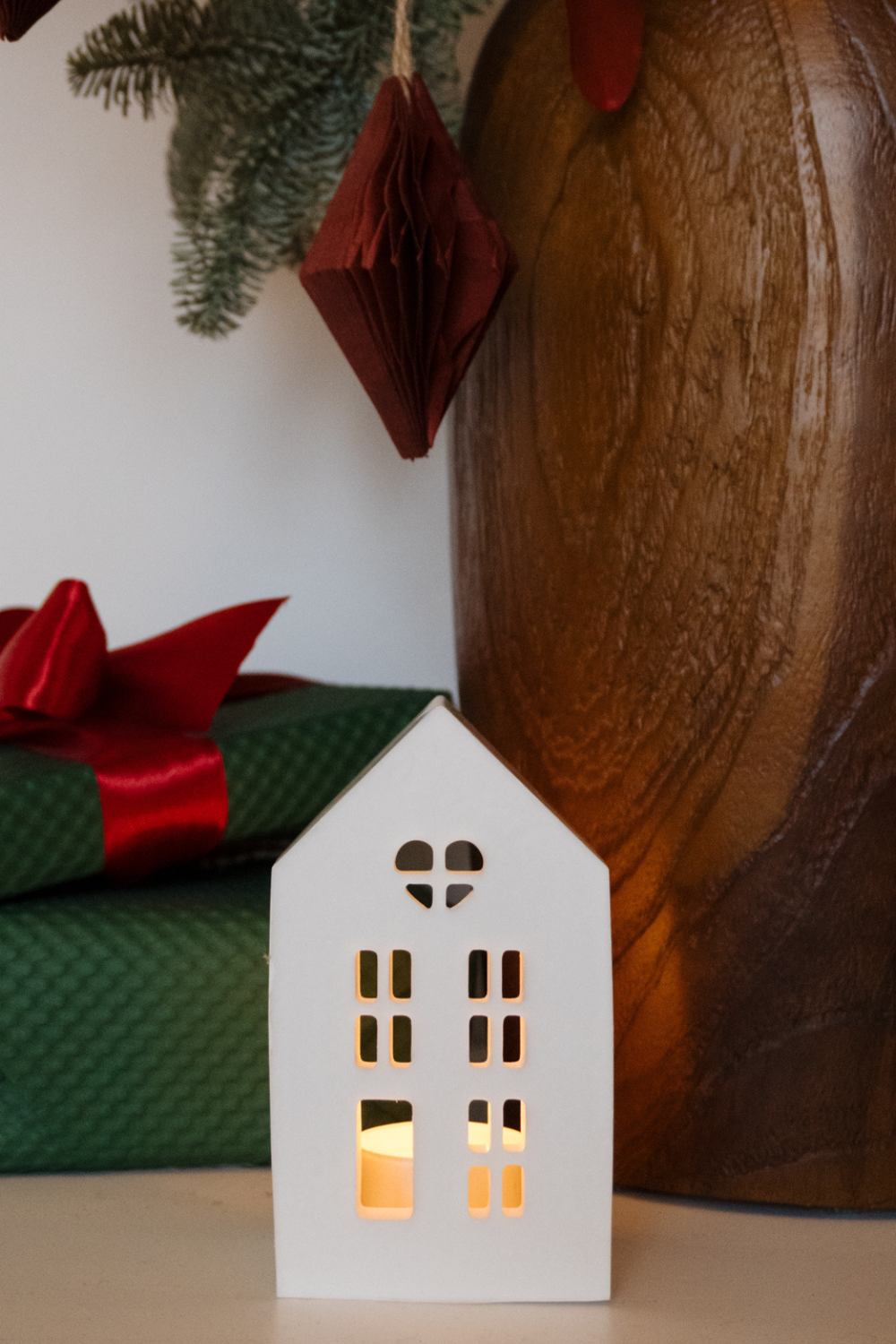 Lillow - Mały gipsowy lampion domek - Uszyto w Polsce