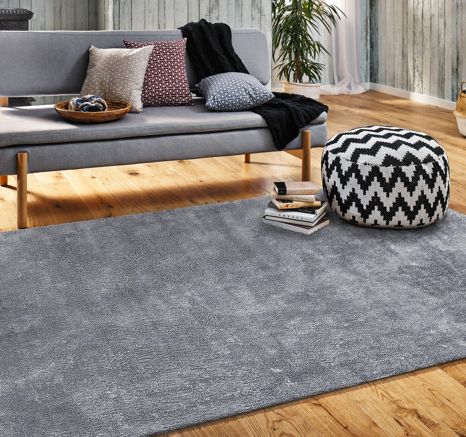 Miękki, pluszowy dywan Enzo- Szary