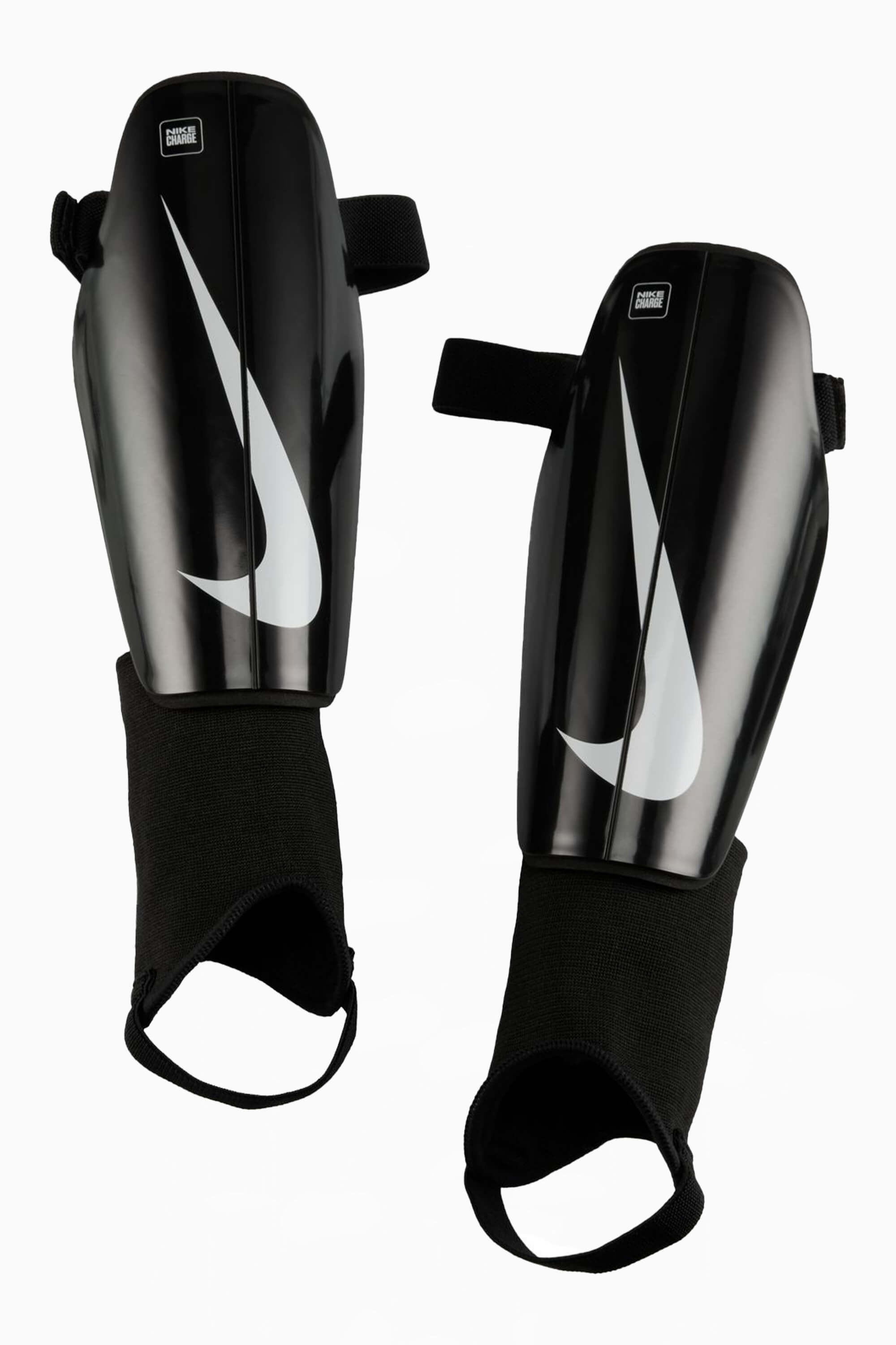 Ochraniacze Nike Charge - Czarny
