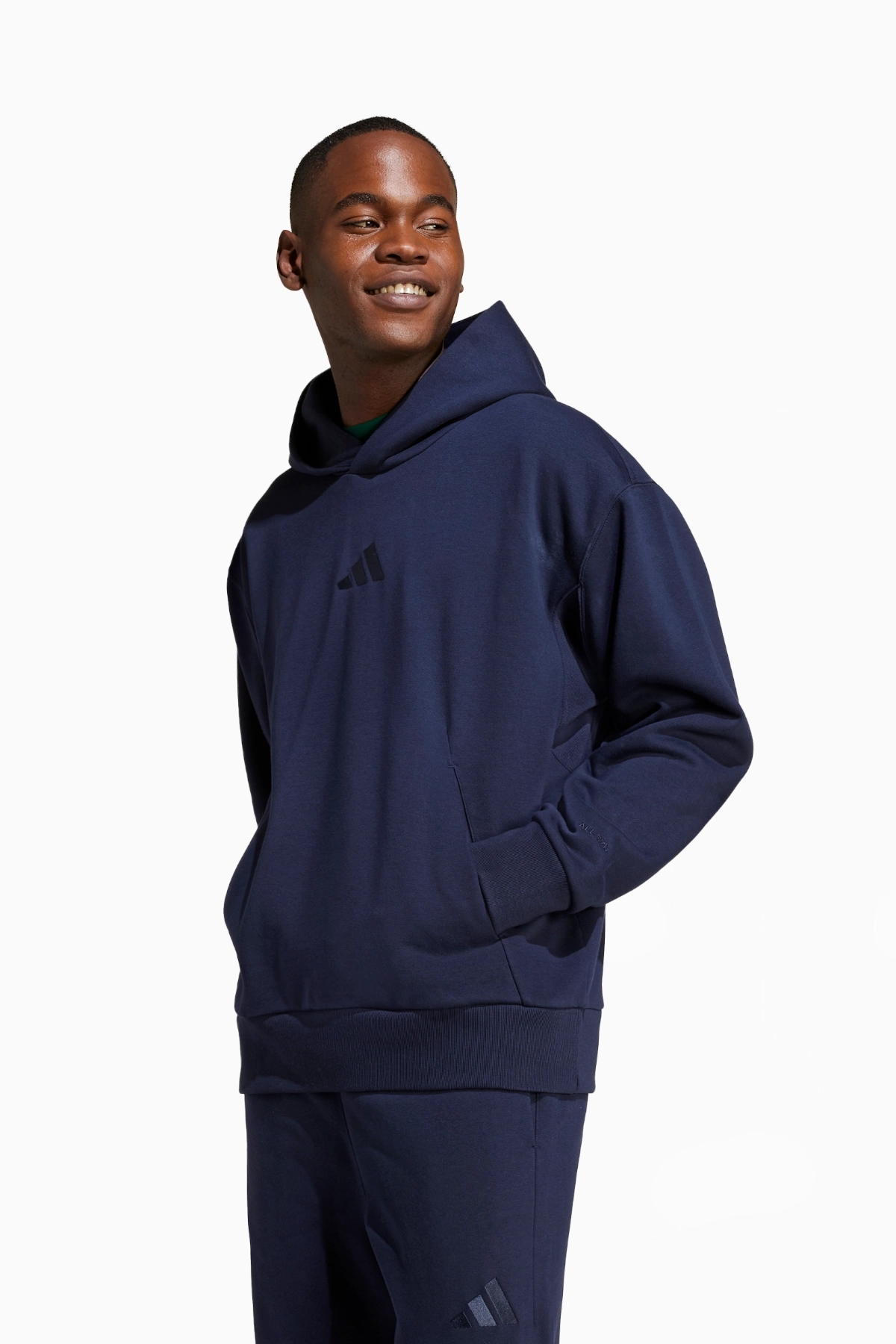 Bluza z kapturem adidas All SZN Fleece - Granatowy