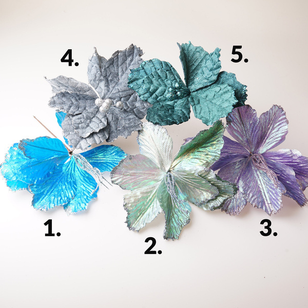 Kwiat magnolii na choinkę 23cm