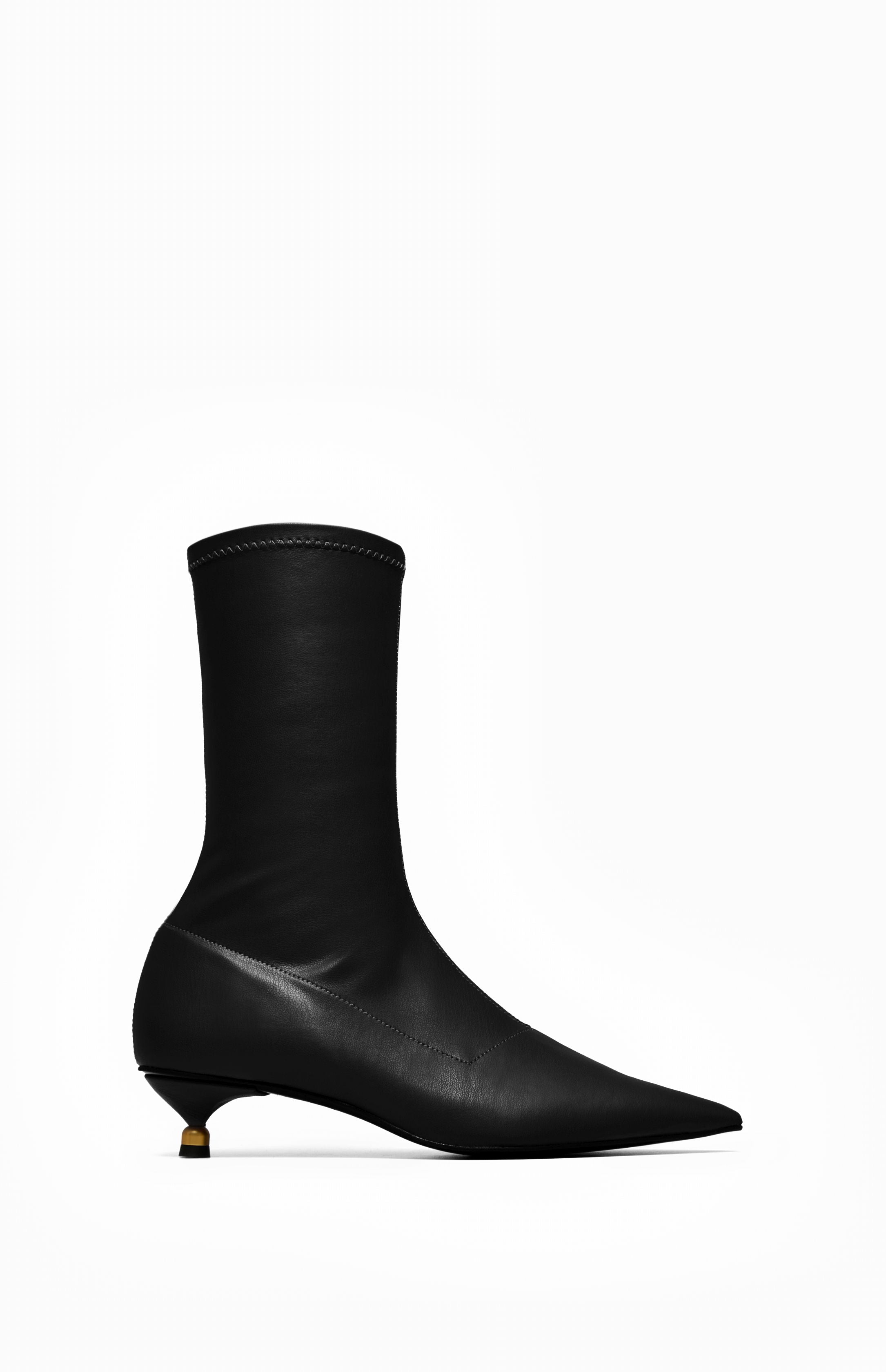 Skórzane botki damskie LISETTE DEEP BLACK 35 - Vanda Novak