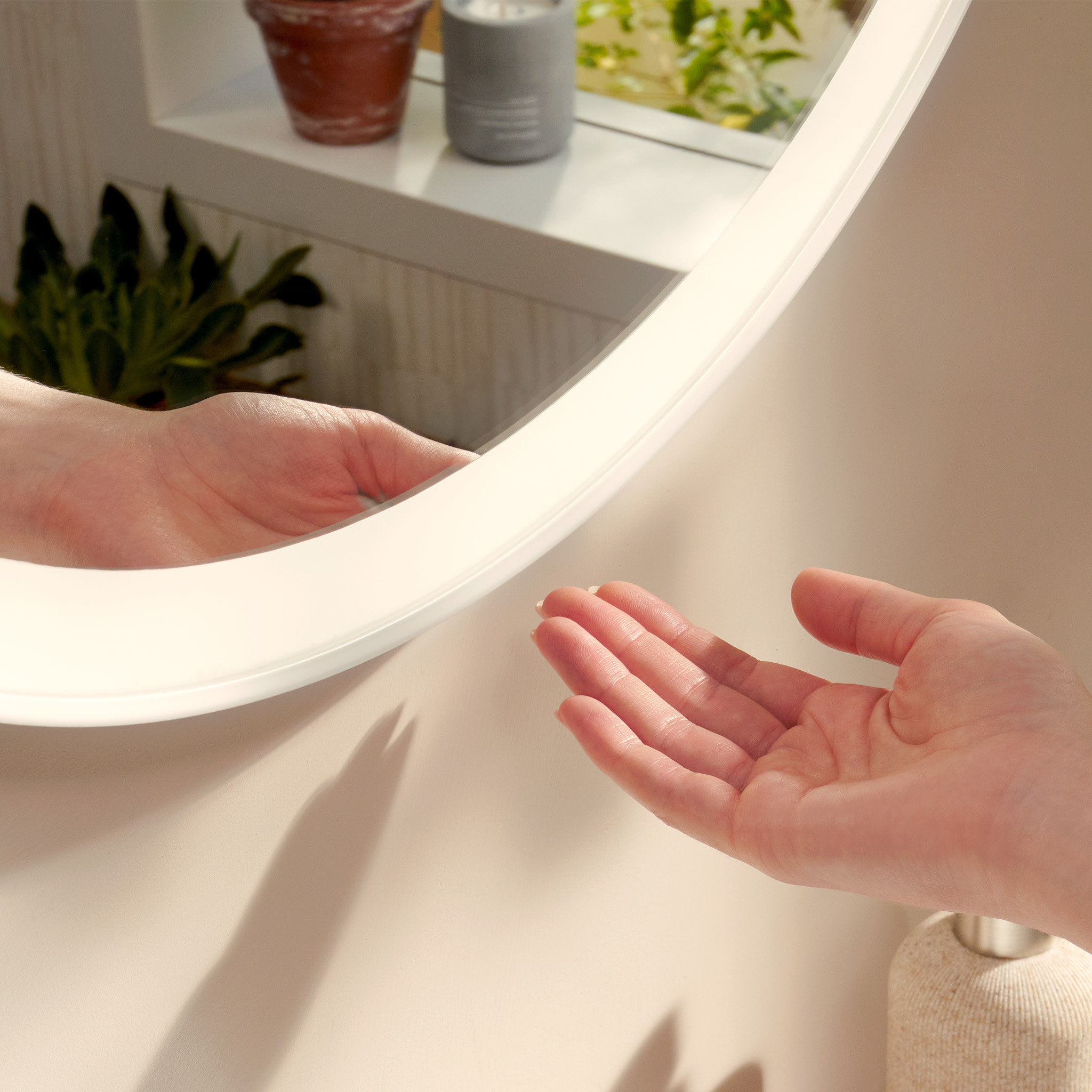 Hansgrohe Xarita Lite S lustro 90x90 cm okrągłe z oświetleniem biały 54980700