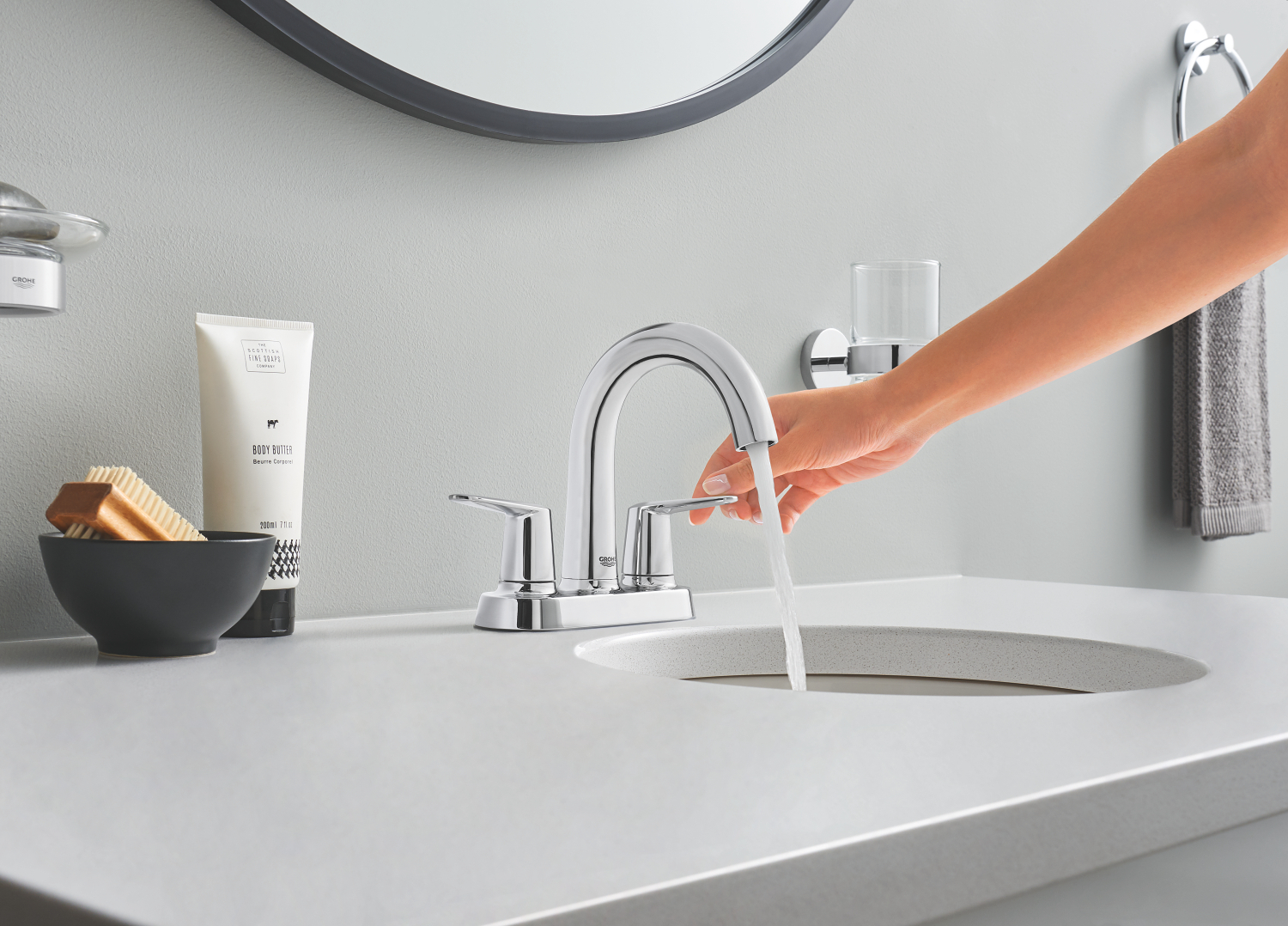 Grohe Essentials Cube kubek do mycia zębów z uchwytem ściennym szkło/chrom 40755001