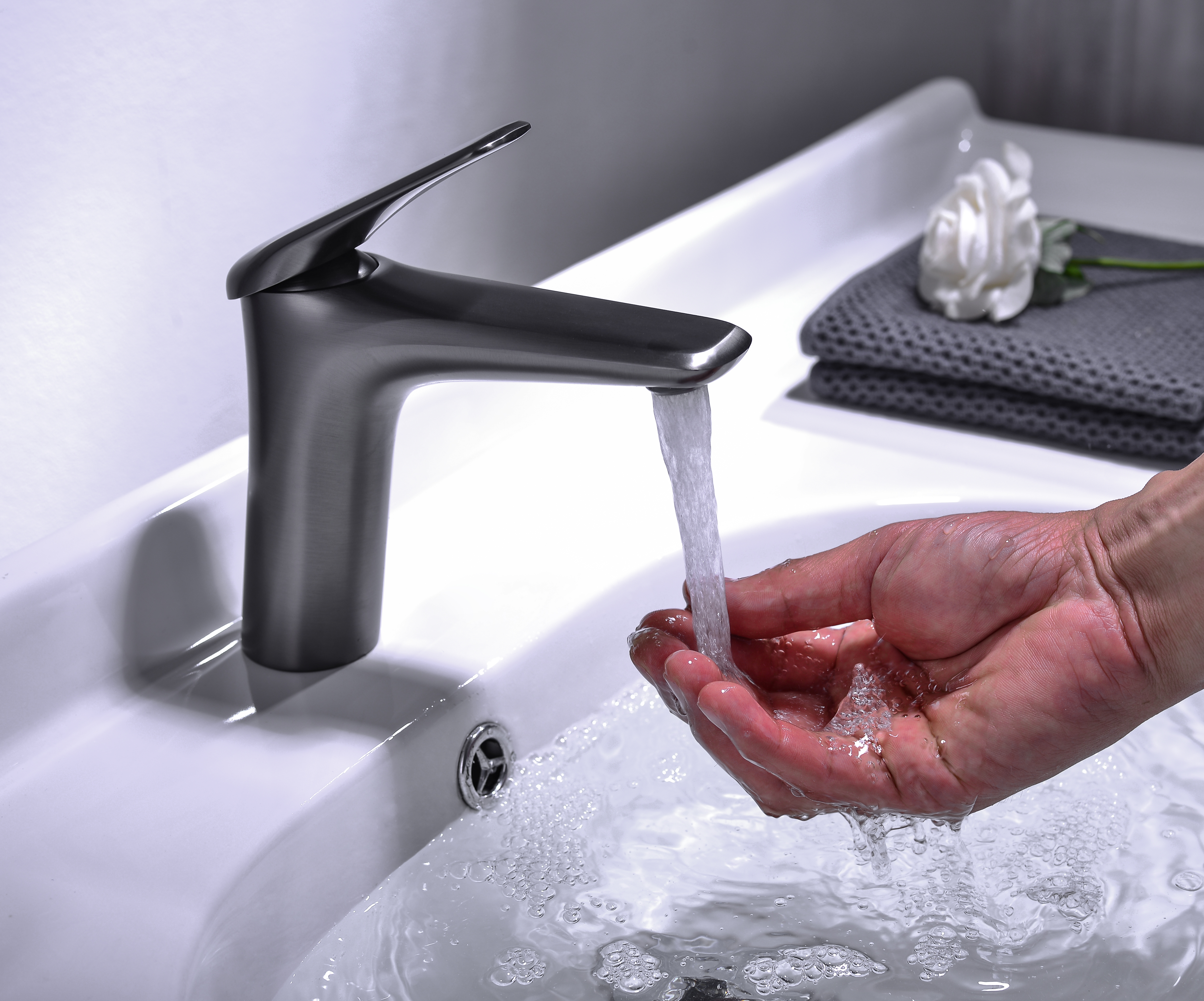 Comad Niagara bateria umywalkowa stojąca grafit NIAGARA UM 03 GREY 86001GG