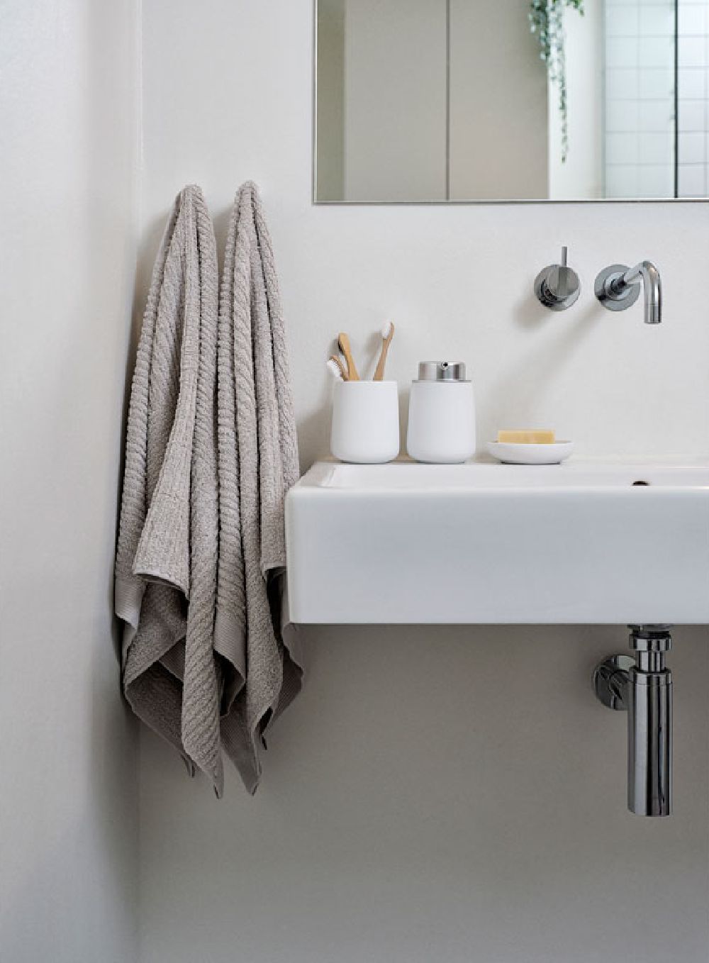 Zone Denmark Nova kubek na szczoteczki biały 330102