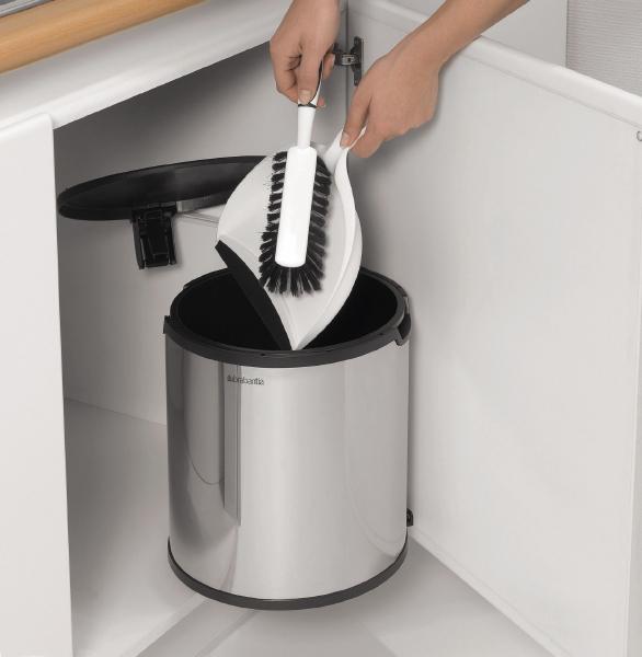 Brabantia de luxe kosz na śmieci 15 l szafkowy stal polerowana 418181