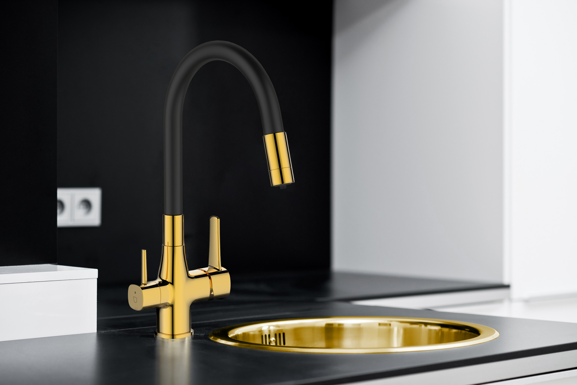 Invena Glamour bateria kuchenna z filtrem stojąca czarny/złoty BZ-02-F09