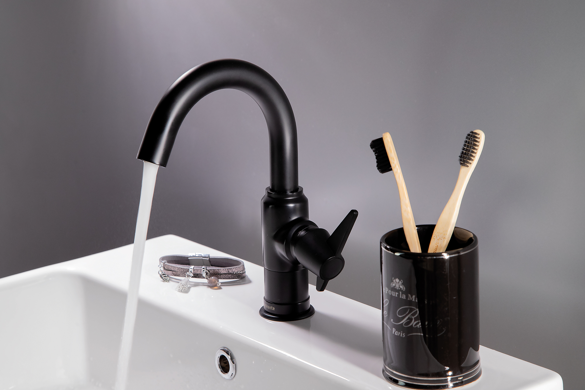 Deante Temisto bateria umywalkowa stojąca czarna BQT_N20M