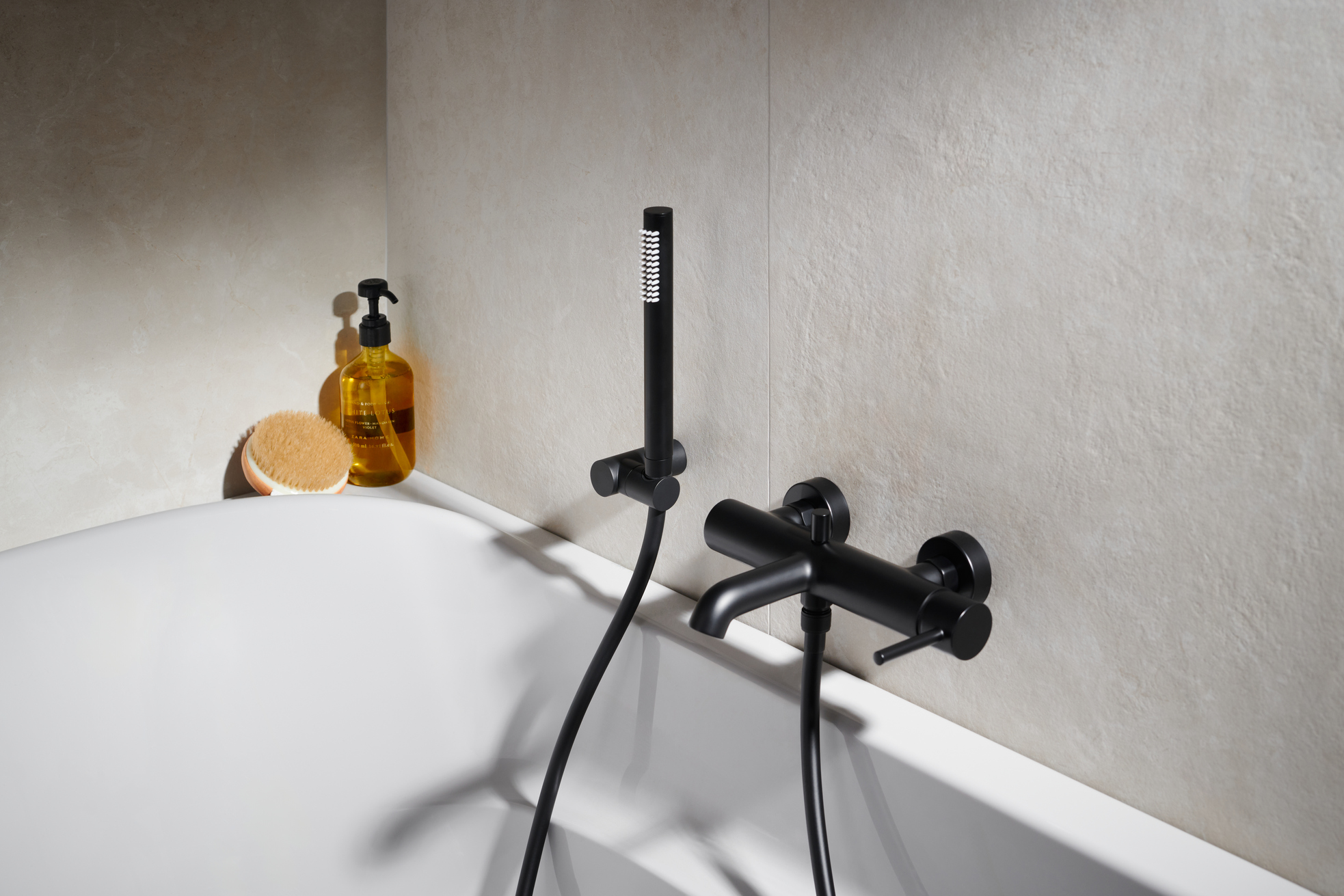 KFA Armatura Moza Black bateria wannowo-prysznicowa ścienna czarny 5034-020-81