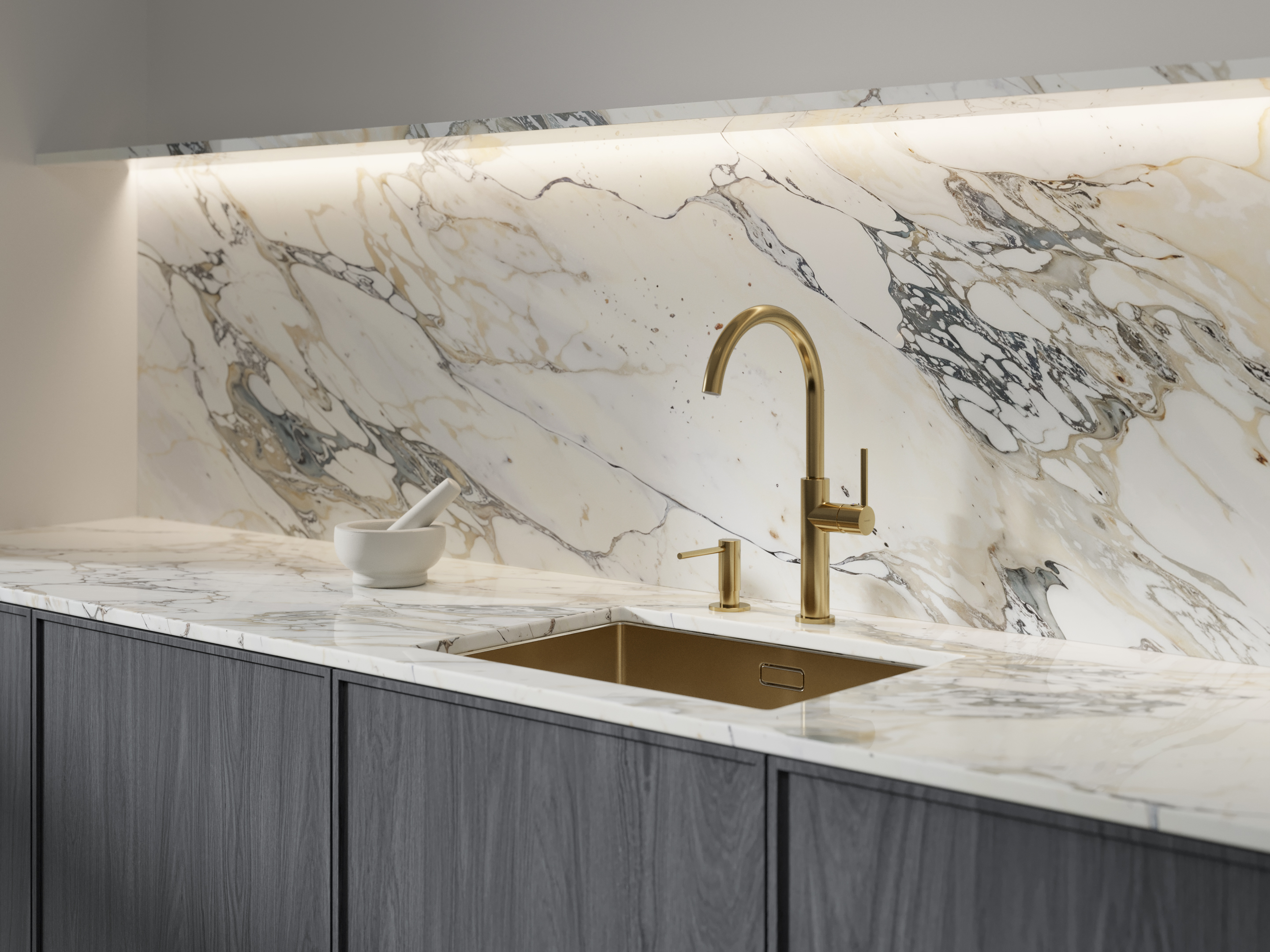 Omnires Tula bateria kuchenna stojąca mosiądz szczotkowany TL6050BSB