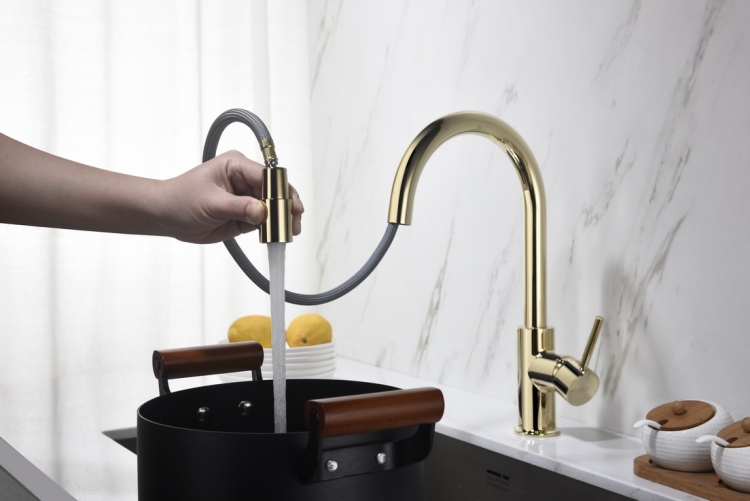 Blue Water Plaza bateria kuchenna stojąca z wyciąganą wylewką złoty połysk