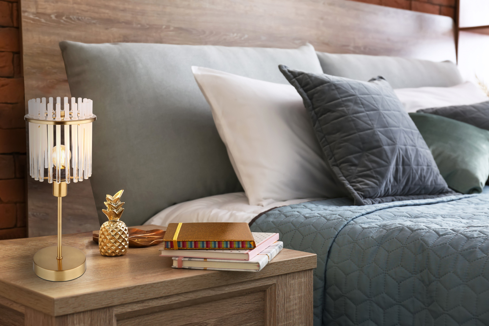 Globo Lighting Gorley lampa stołowa 1x40 W biała-przezroczysta-złota 15698TM