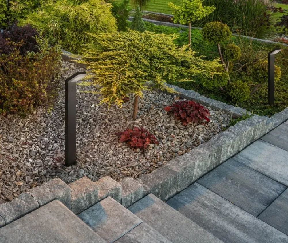 Italux Mira 4K lampa stojąca zewnętrzna 1x12 W czarna OFL-7014-4K