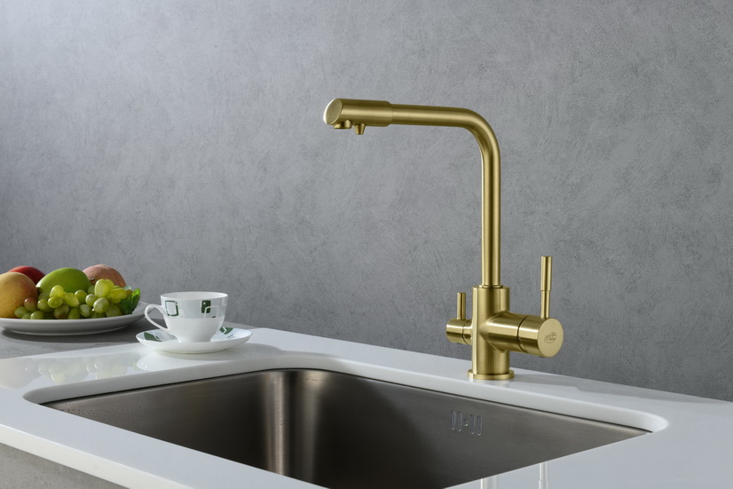 Blue Water Amanda bateria kuchenna stojąca z podłączeniem wody filtrowanej mosiądz antyczny