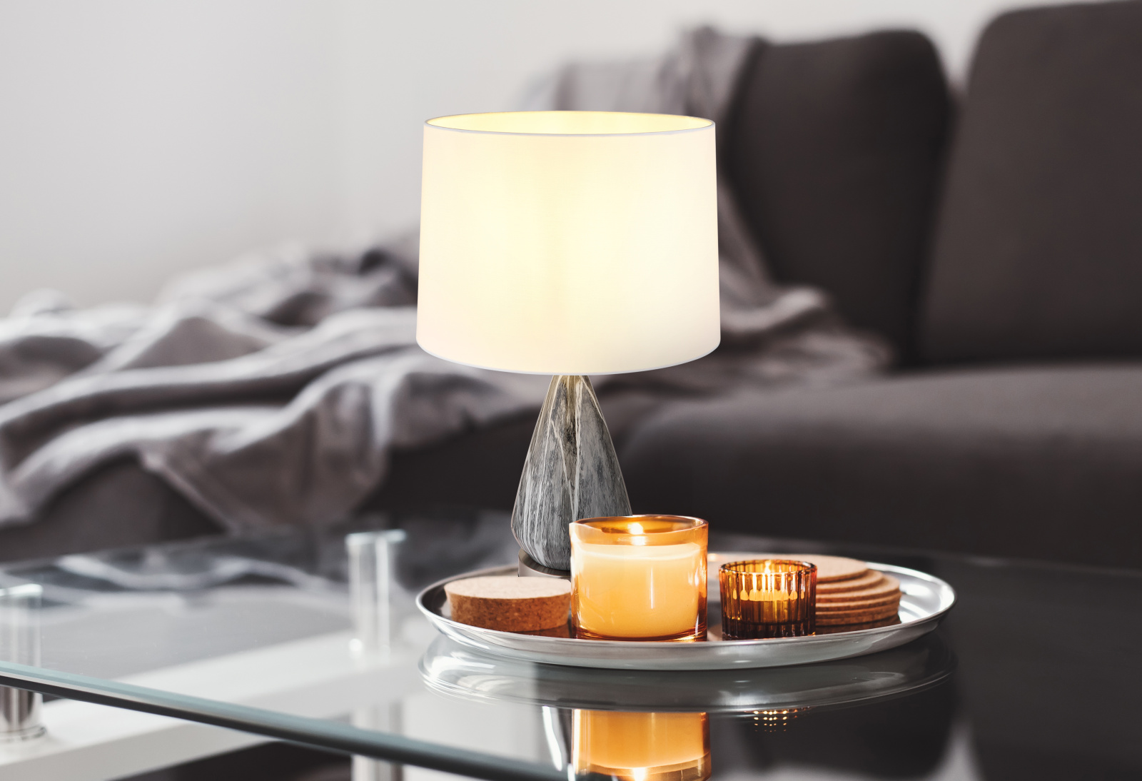 Globo Lighting Kisa lampa stołowa 1x40 W biała-szara-nikiel 24147W