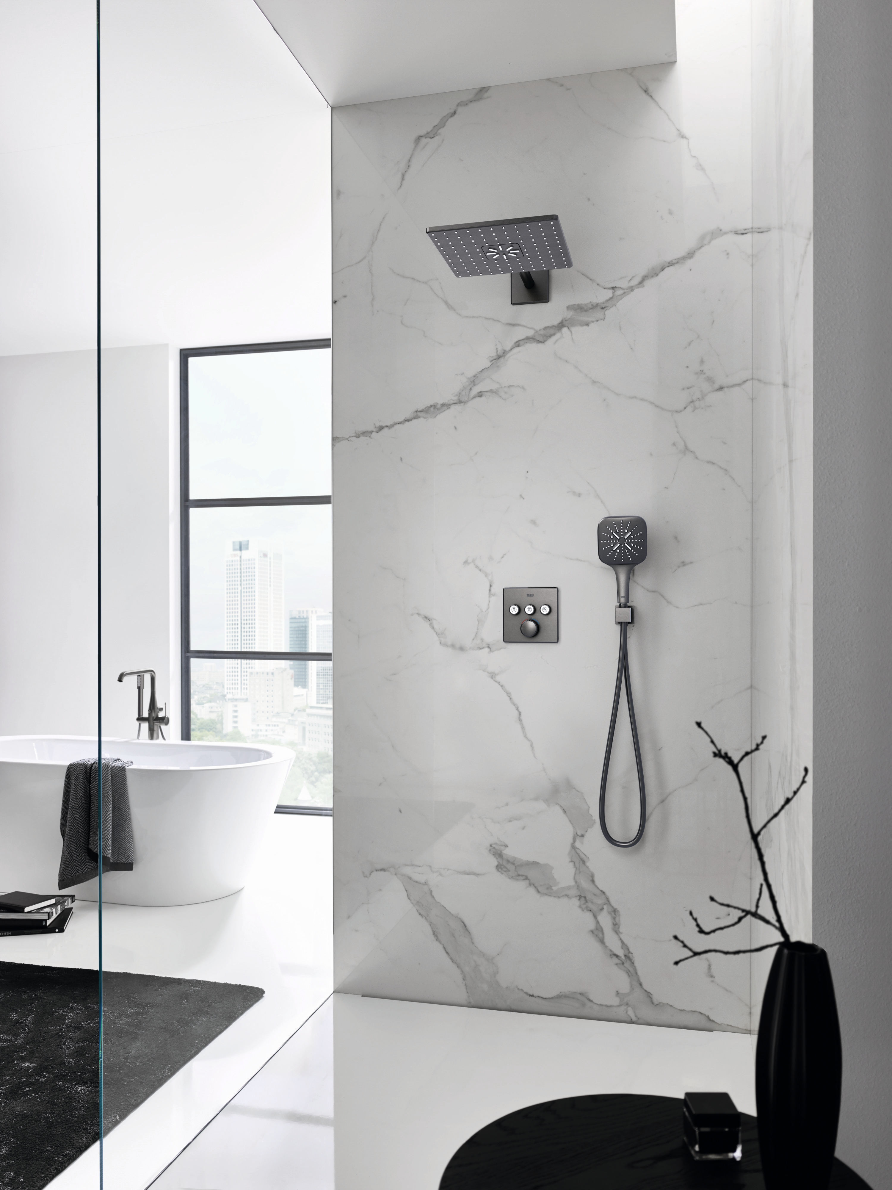 Grohe Rainshower 310 SmartActive Cube deszczownica 31 cm kwadratowa z ramieniem ściennym brushed hard graphite 26479AL0