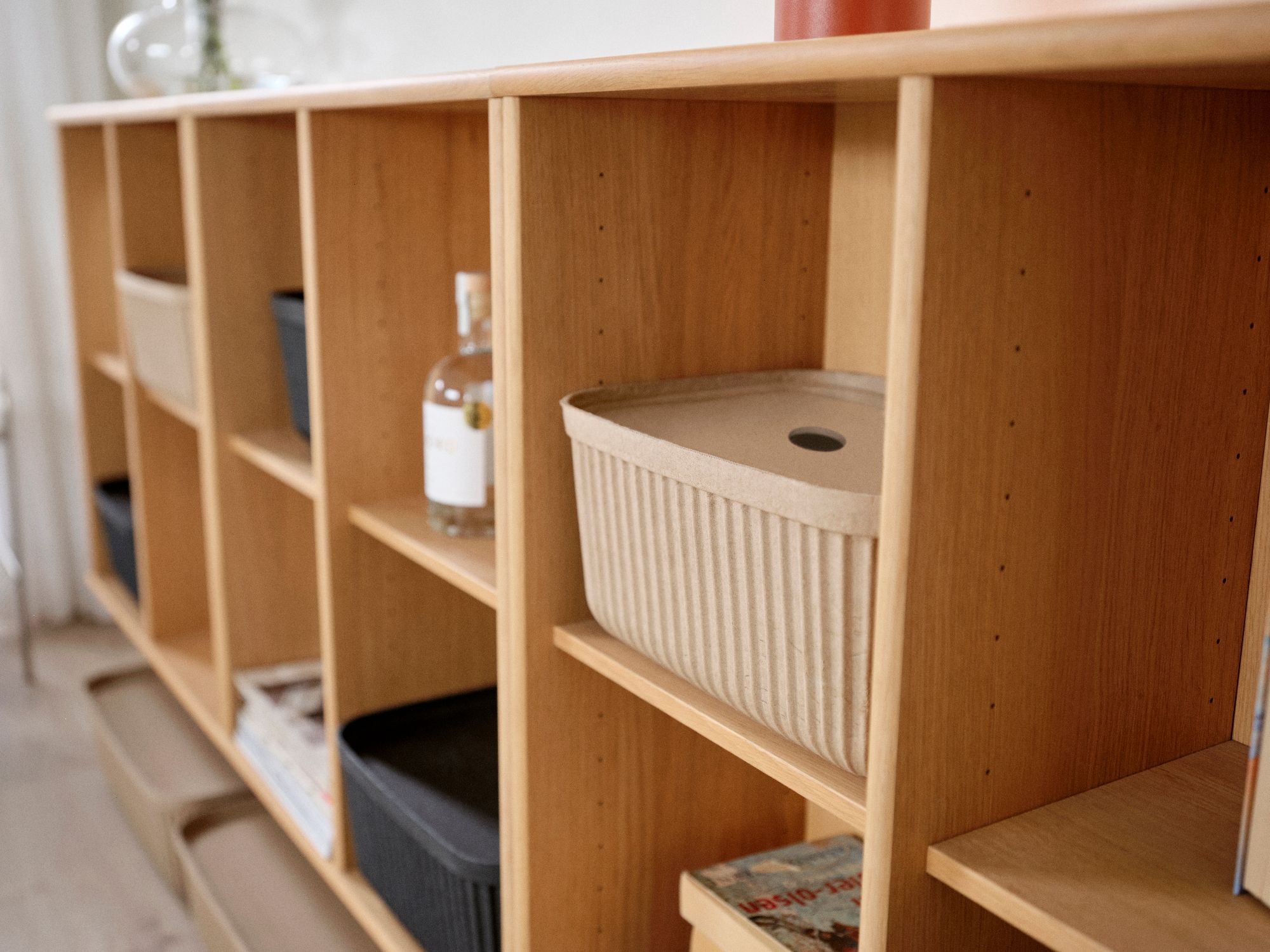 Zone Denmark Pulp pojemnik łazienkowy czarny 31777