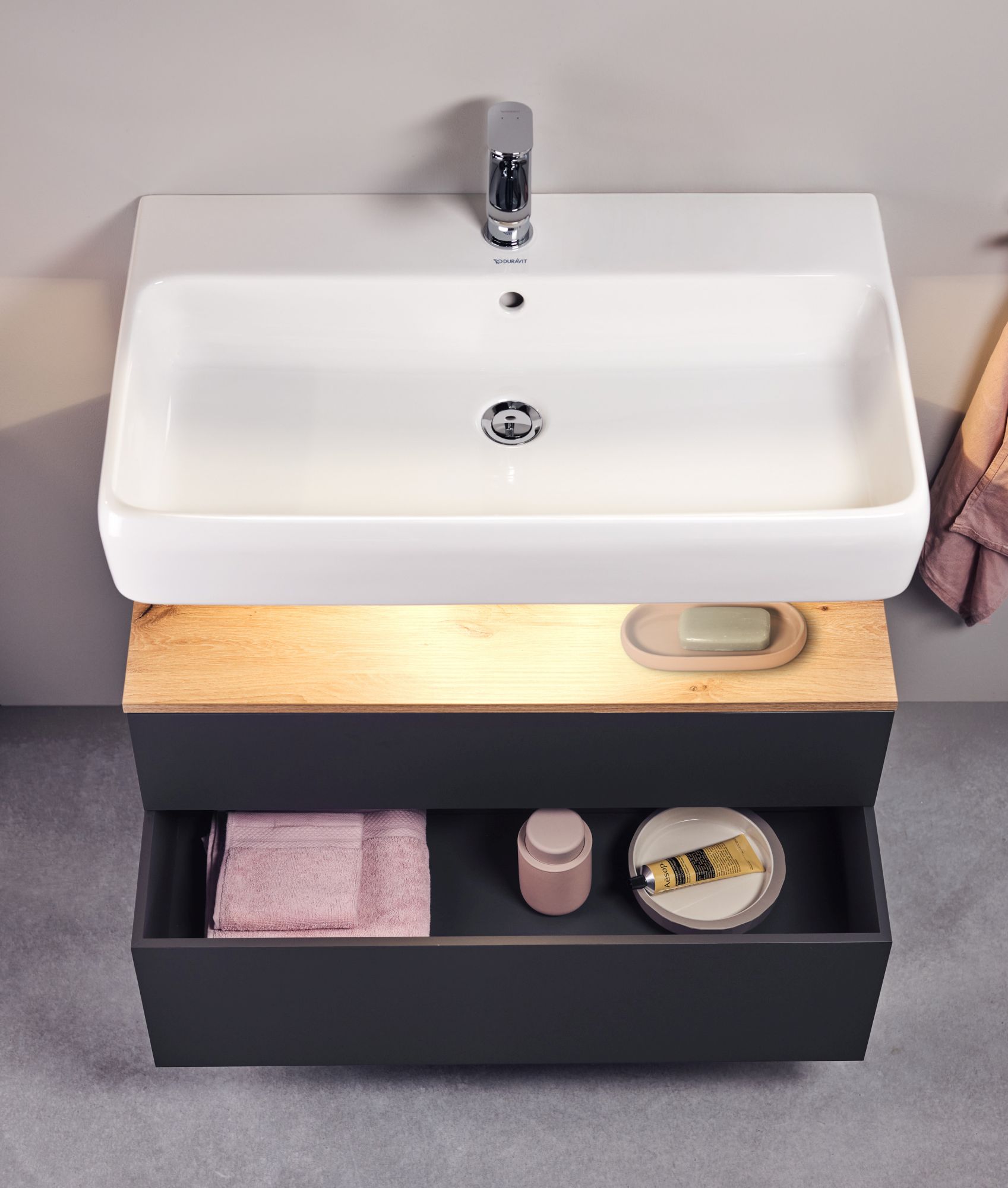 Duravit Qatego szafka 80 cm podumywalkowa wisząca grafit super mat/dąb QA4394055800010