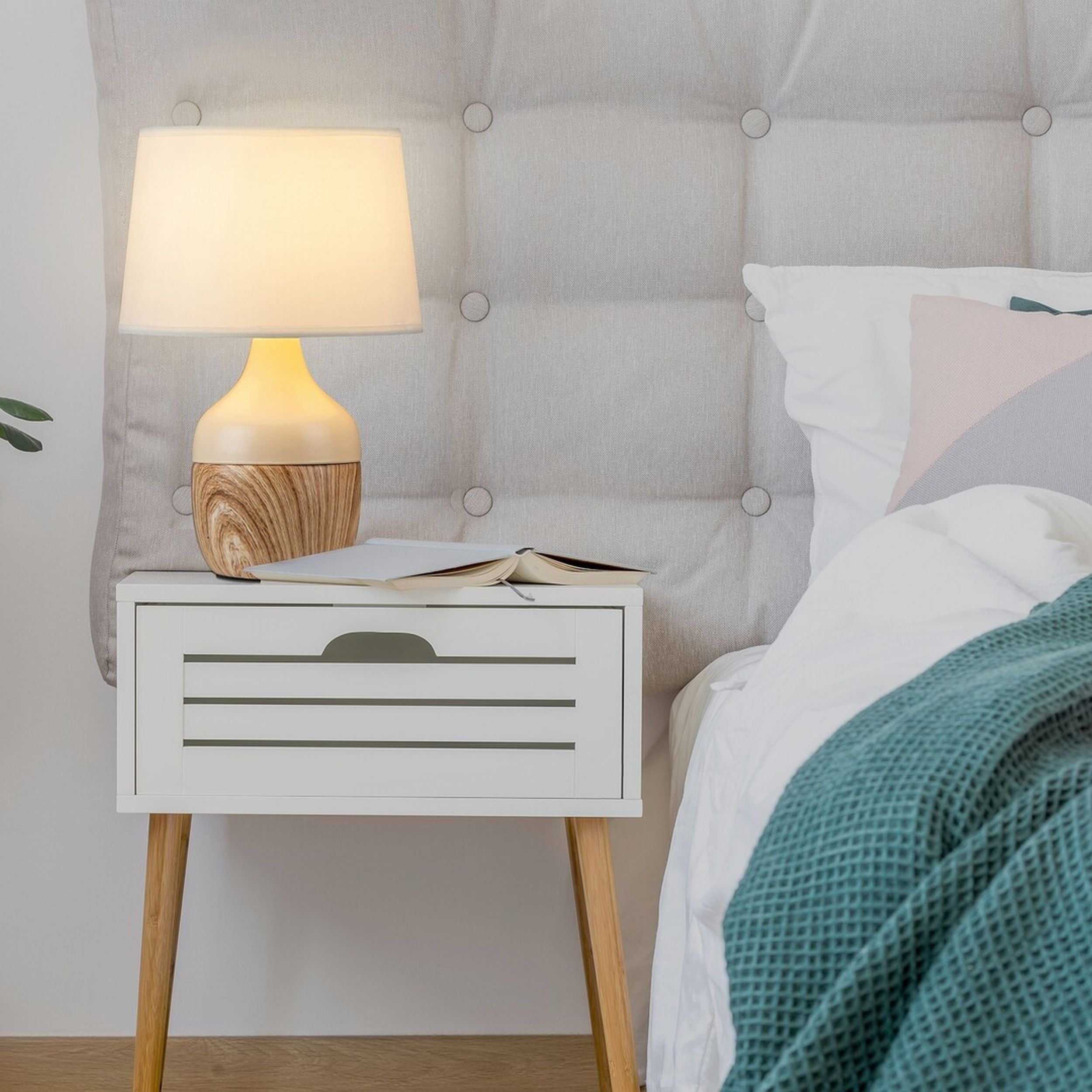 Rabalux Yvette lampa stołowa 1x40W beżowy/biały 4370