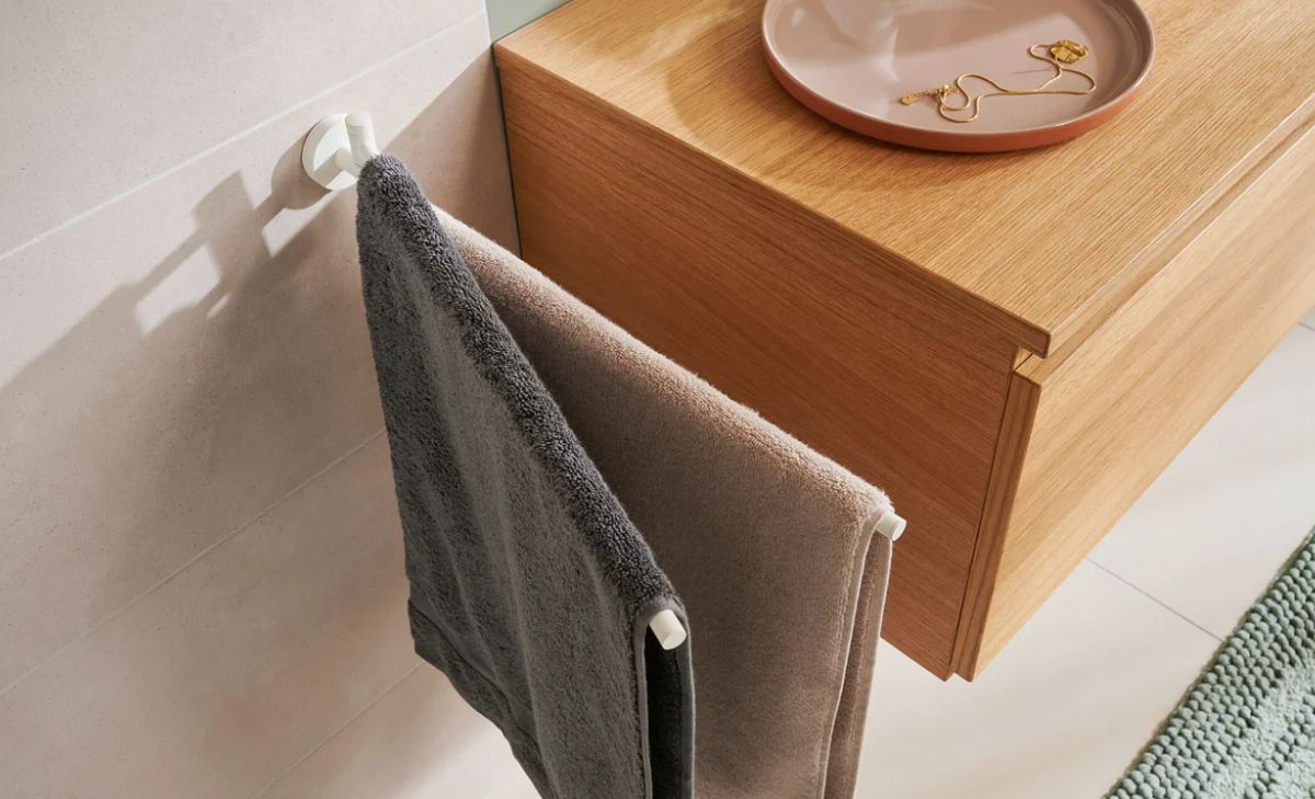 Tesa Moon wieszak na ręcznik biały 40572-00000-00