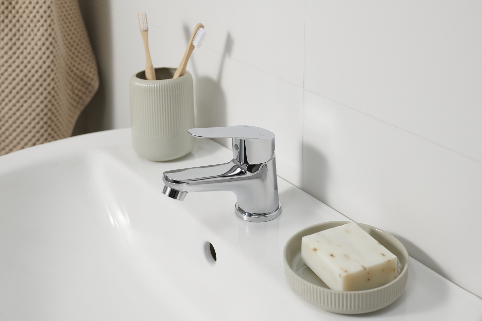 KFA Armatura Sparc bateria umywalkowa stojąca chrom 5412-815-00