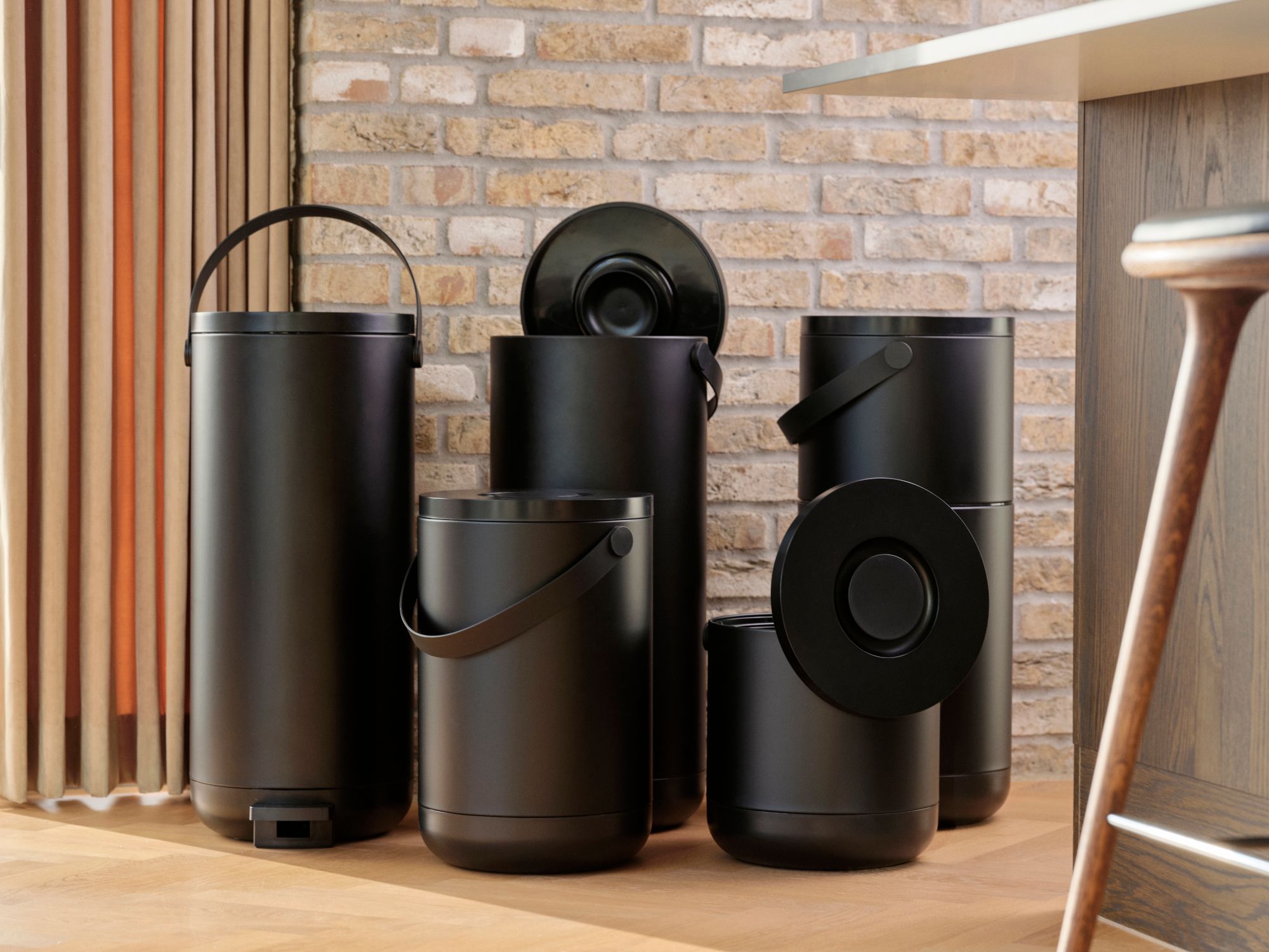 Zone Denmark Circular kosz na śmieci 35 l czarny 26531