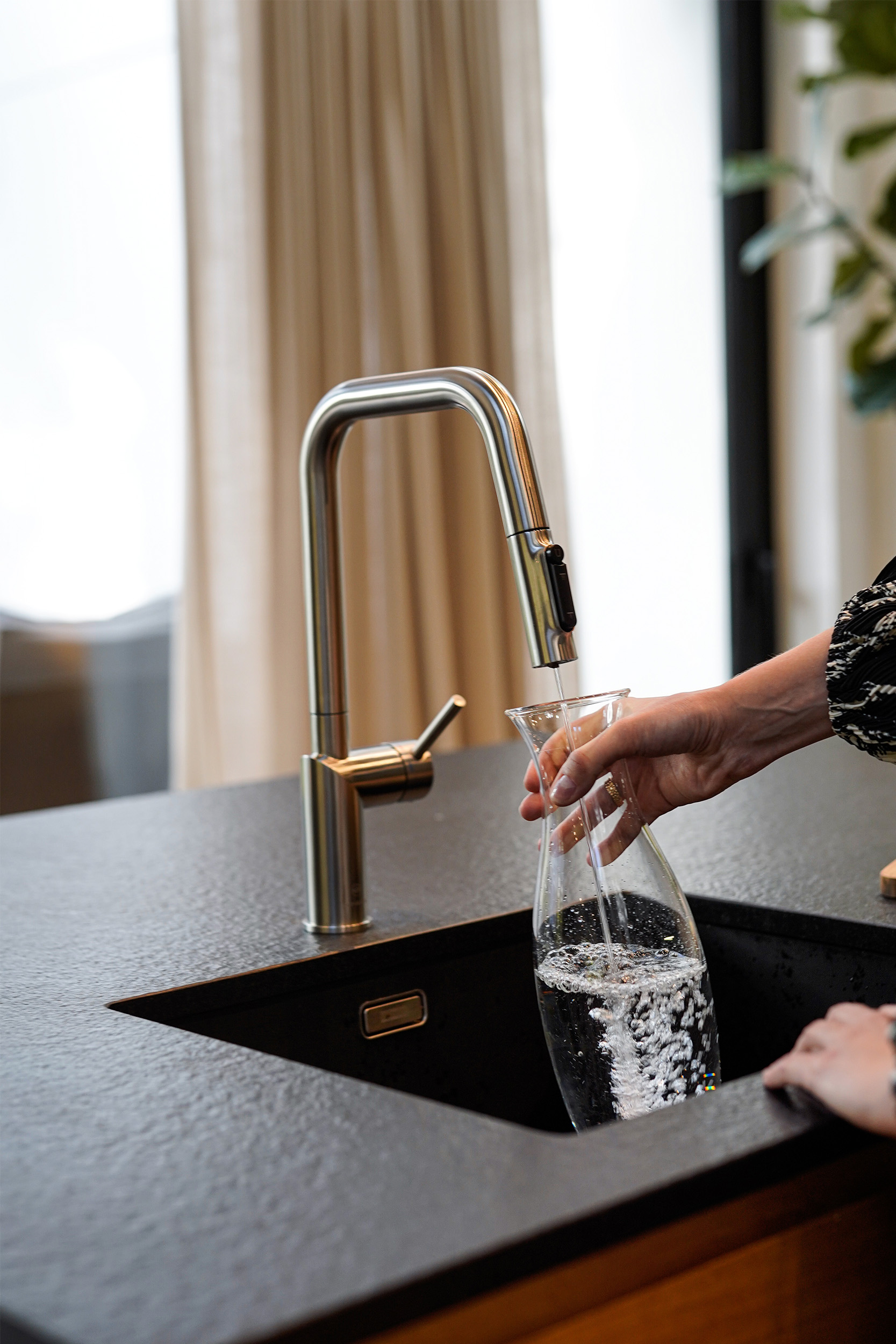 KFA Armatura Duero Pure Style bateria kuchenna stojąca z filtrem Silver inox 6623-314-22