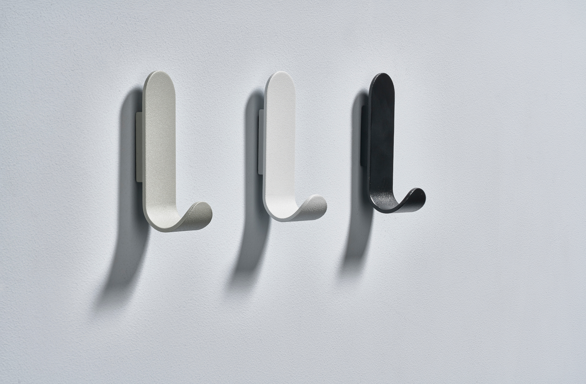 Zone Denmark A-hook wieszak na ręcznik szary 331832