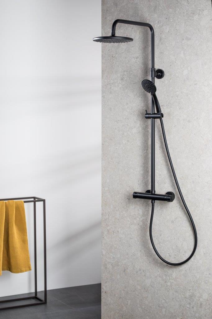 KFA Armatura Moza Black zestaw prysznicowy ścienny termostatyczny z deszczownicą czarny mat 5736-910-81 - Wysyłka w 24h