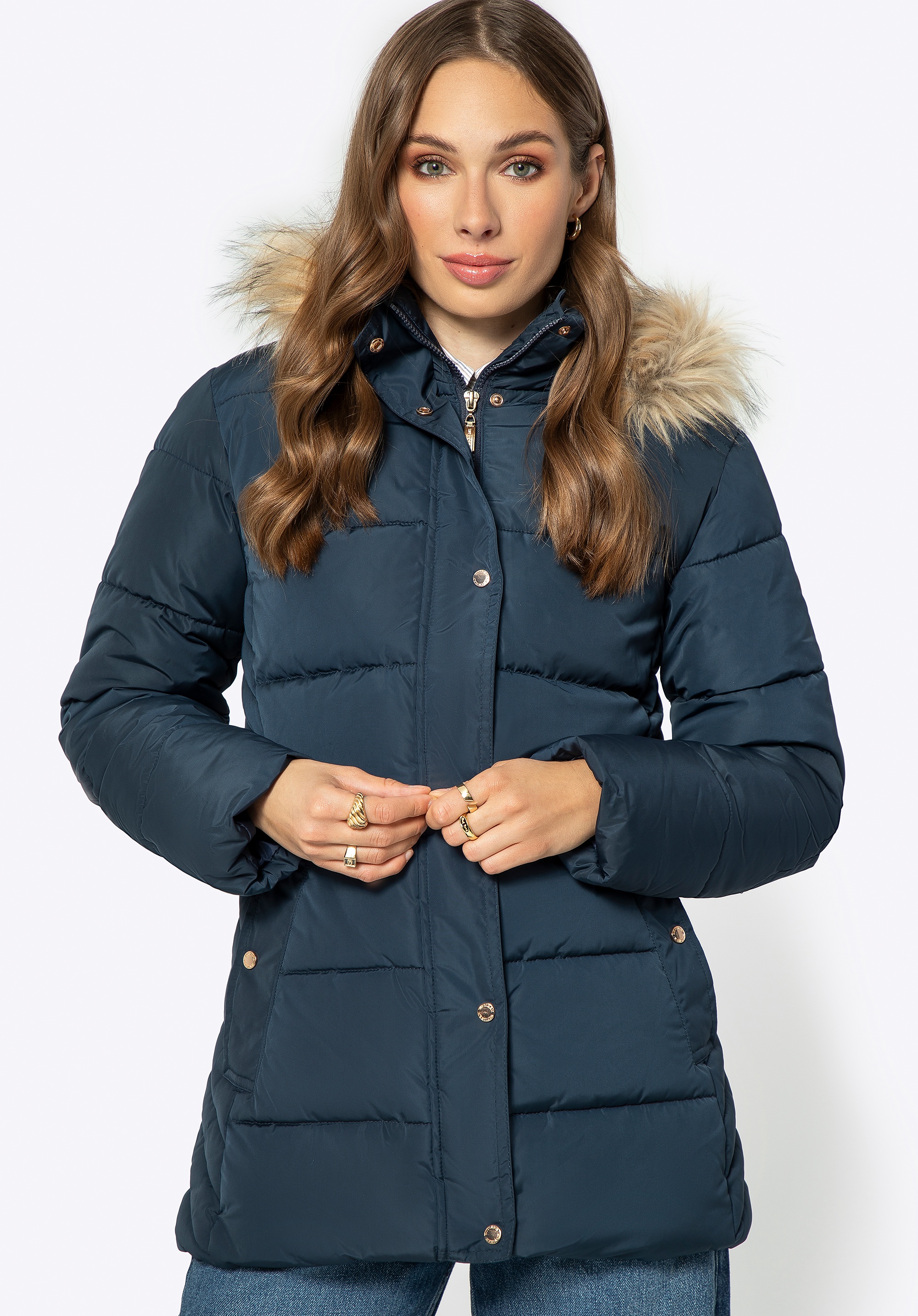 Kurtka damska pikowana z monogramem granatowa