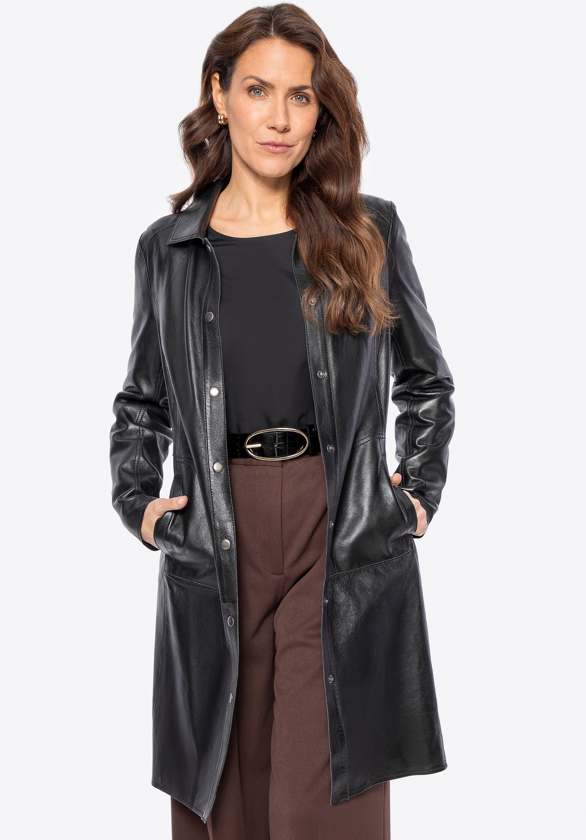 Damski płaszcz z naturalnej skóry owczej czarny