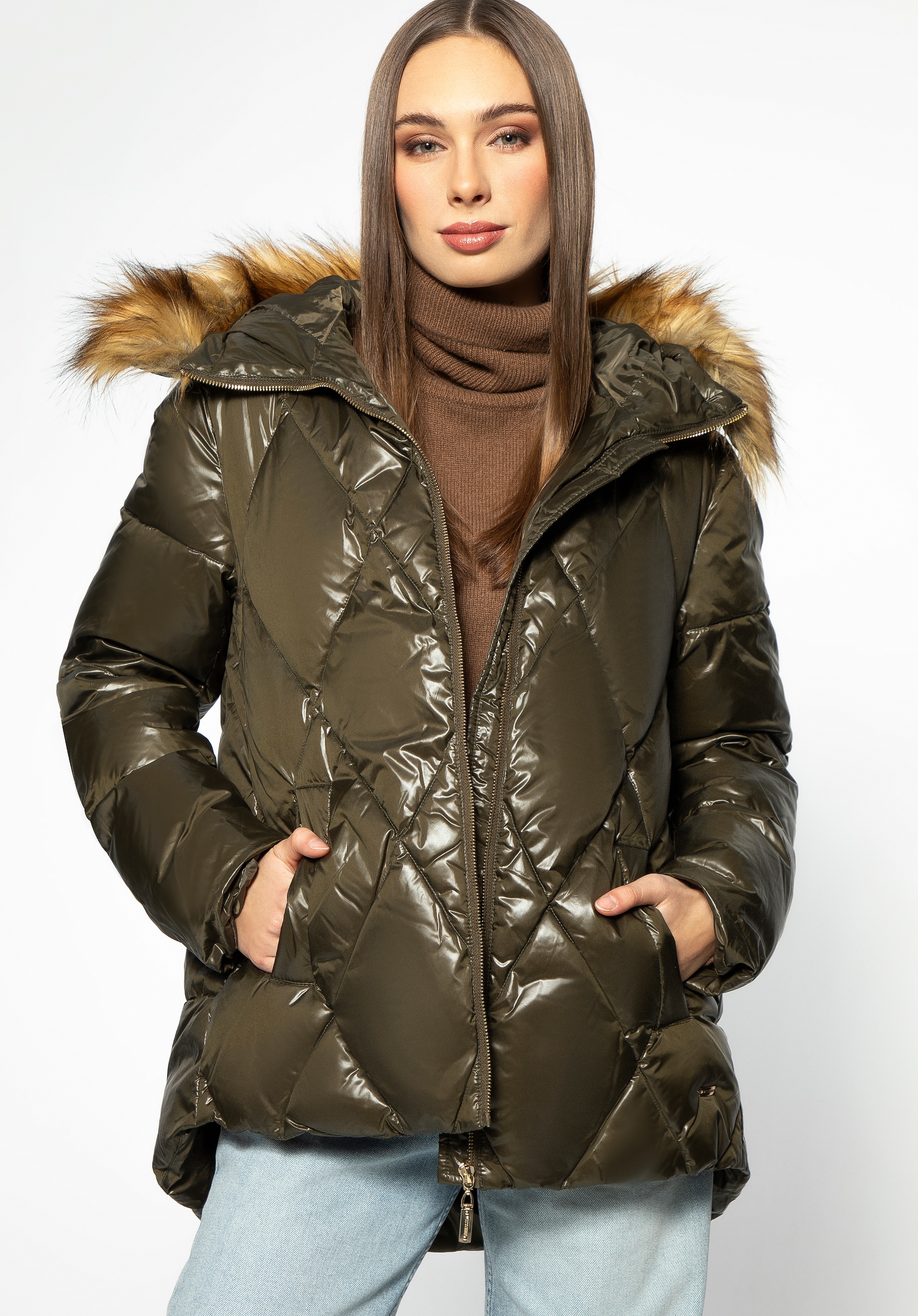 Damska kurtka puchowa pikowana trapezowa zielona