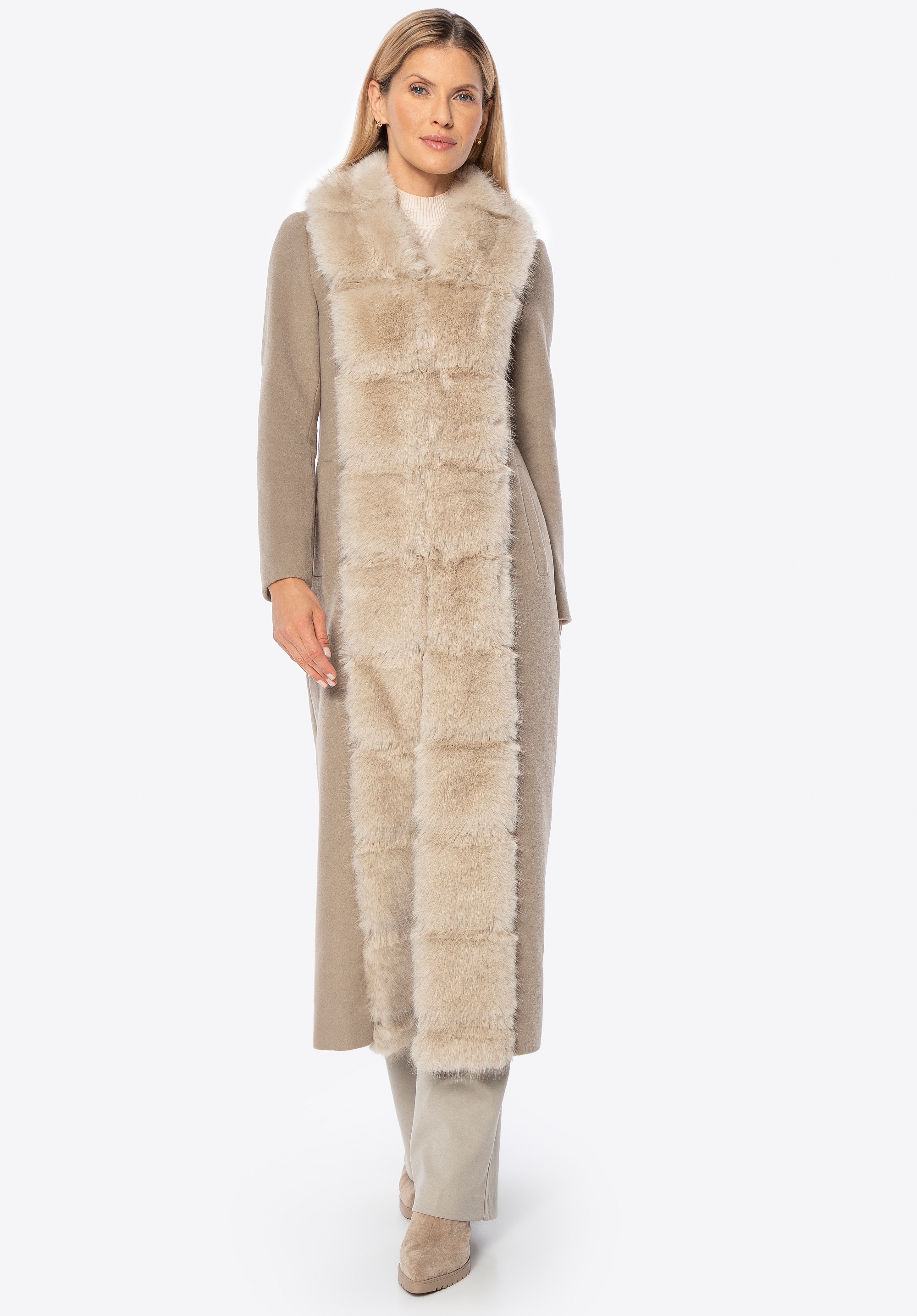 Długi damski płaszcz z wełny i sztucznego futra beżowy