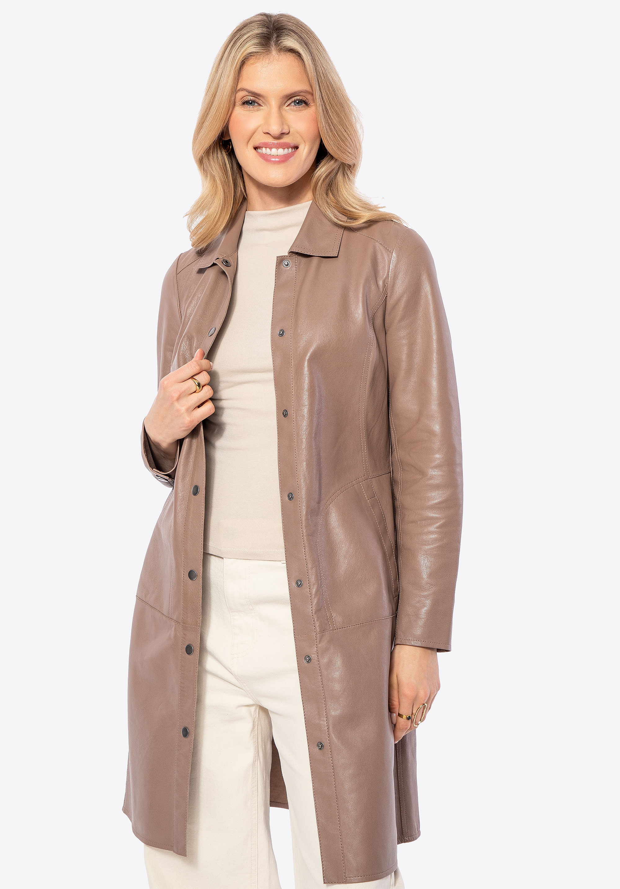 Damski płaszcz z naturalnej skóry owczej beżowy