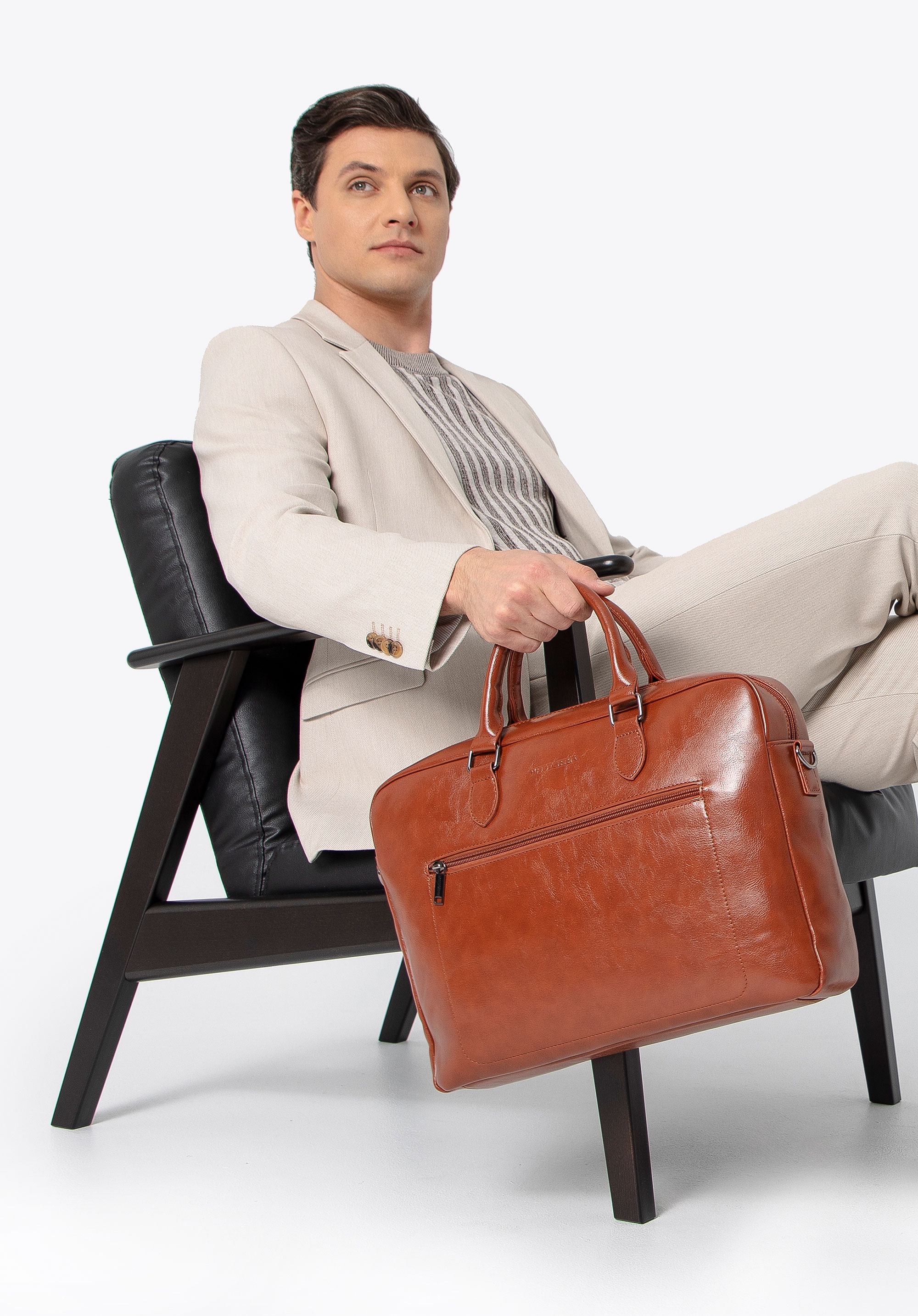 Męska torba na laptopa 16” z imitacji skóry brązowa