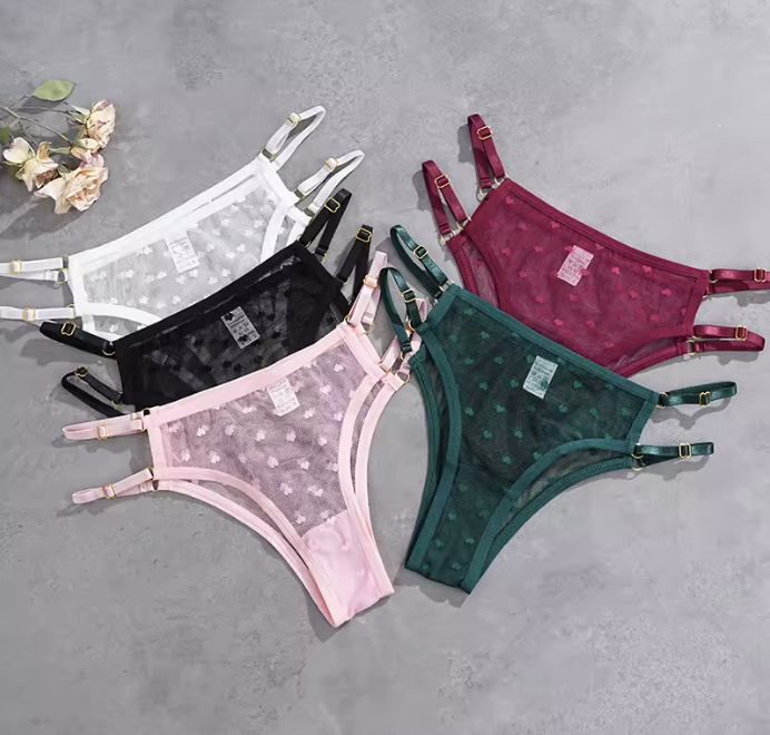 Zestaw 4 par fig damskich z paseczkami na biodrach 07