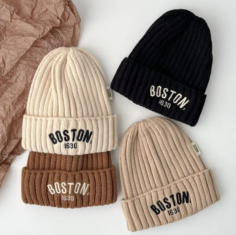 Czapka Dziecięca z Haftem BOSTON C011