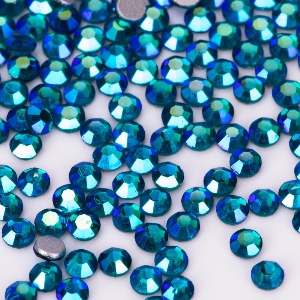 Cyrkonie do paznokci szklane SS5 Blue Zircon AB ok.1440 szt paczka