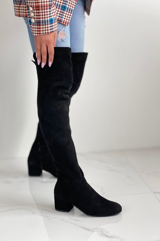 Kozaki 683 Czarny wada