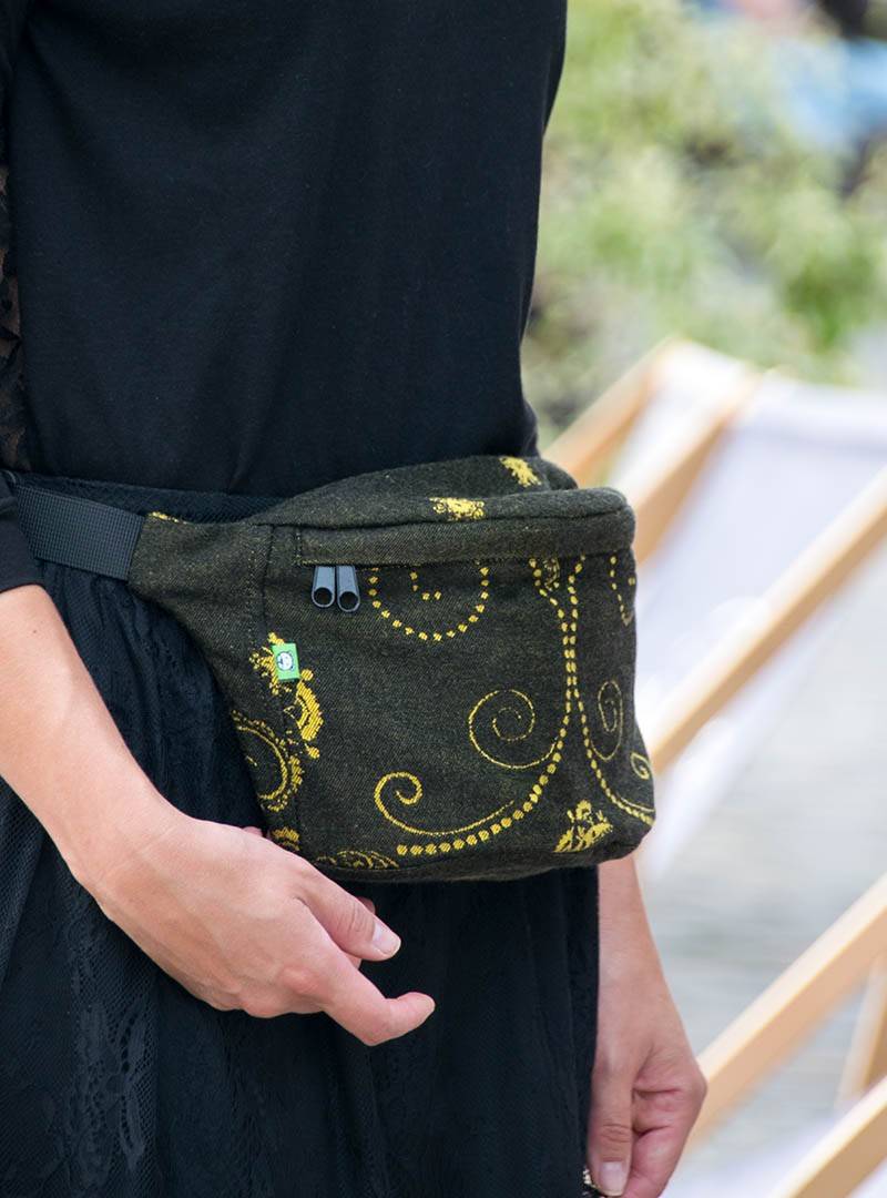 Saszetka biodrowa Luna Black&Gold - czarna