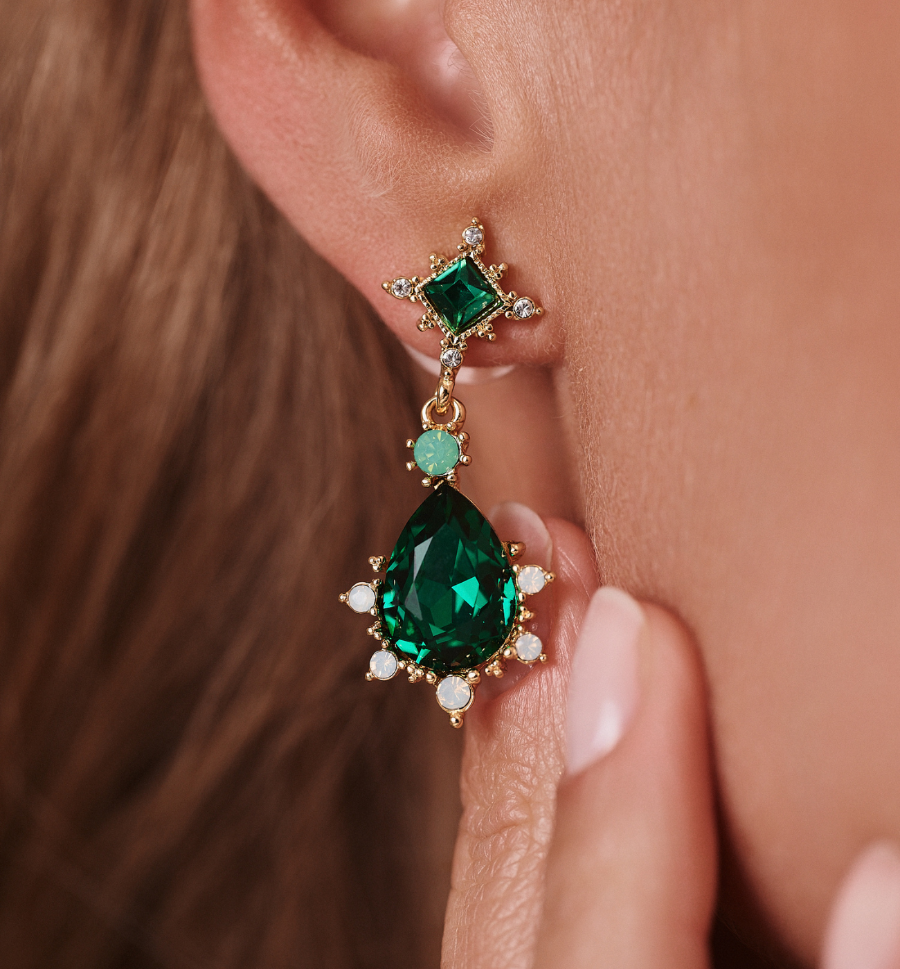 Kolczyki z zielonymi kryształami - By Dziubeka