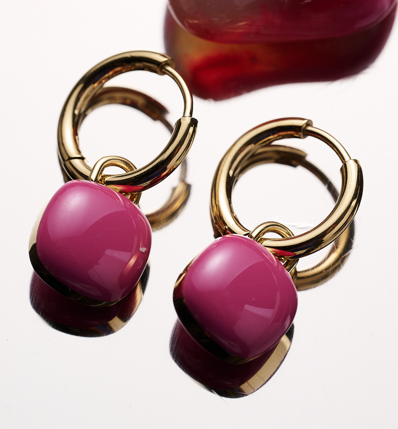 Kolczyki kółka z fuksjową zawieszką KSY0372 - By Dziubeka