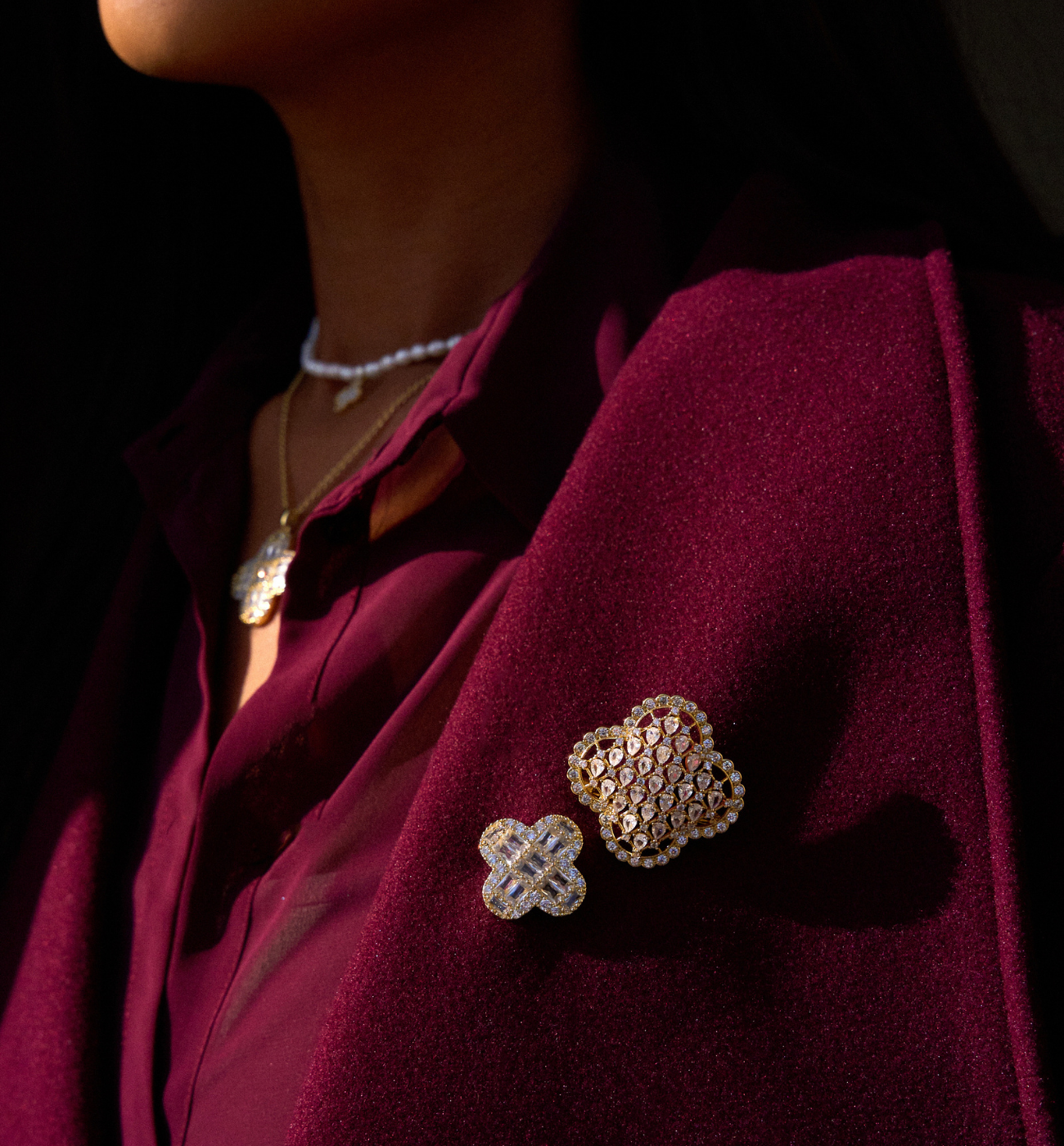 Broszka złota z kryształową koniczynką Cristal Clover BRSS0238 - By Dziubeka